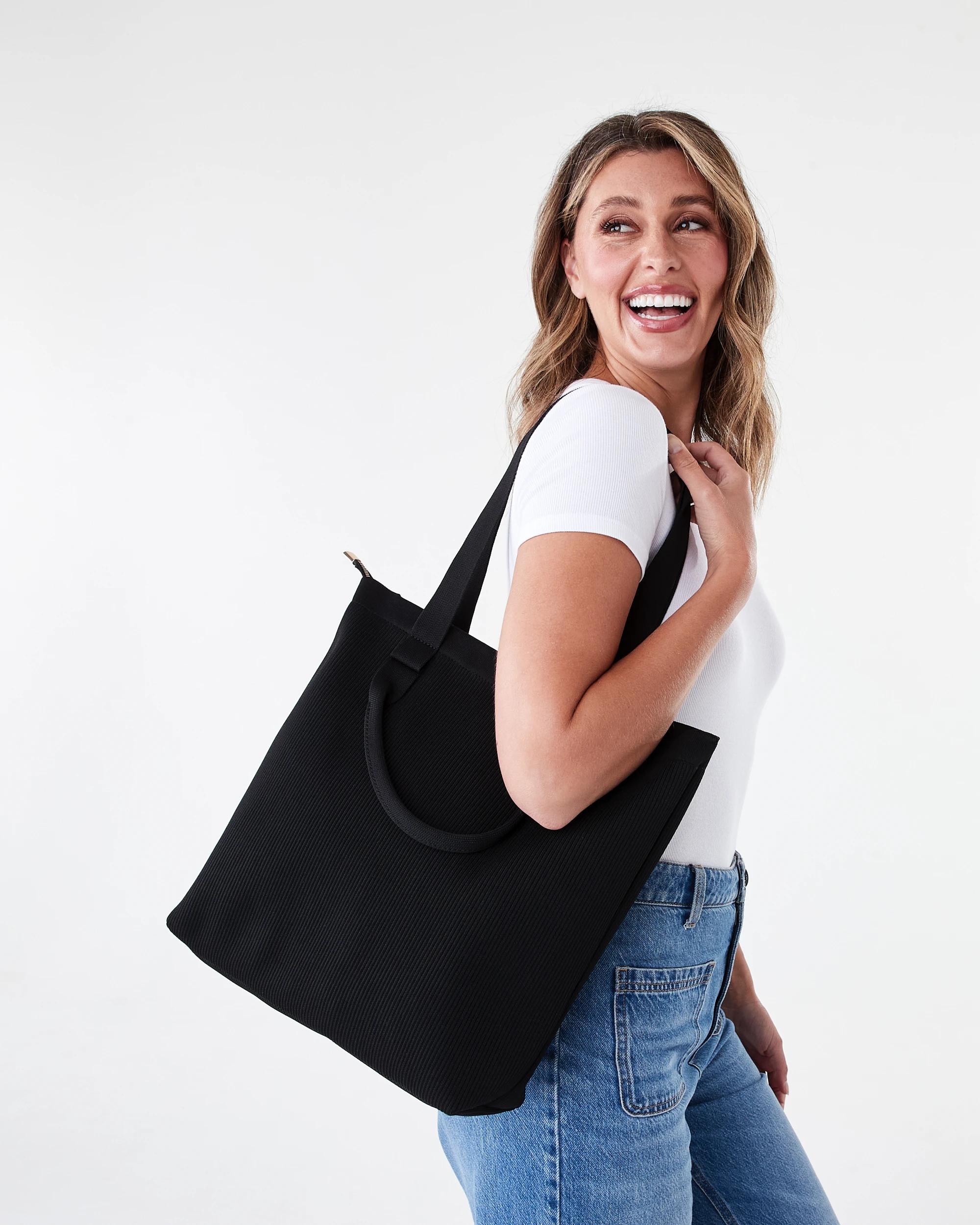 5 Knit Tote Bag Black, 5 of 5