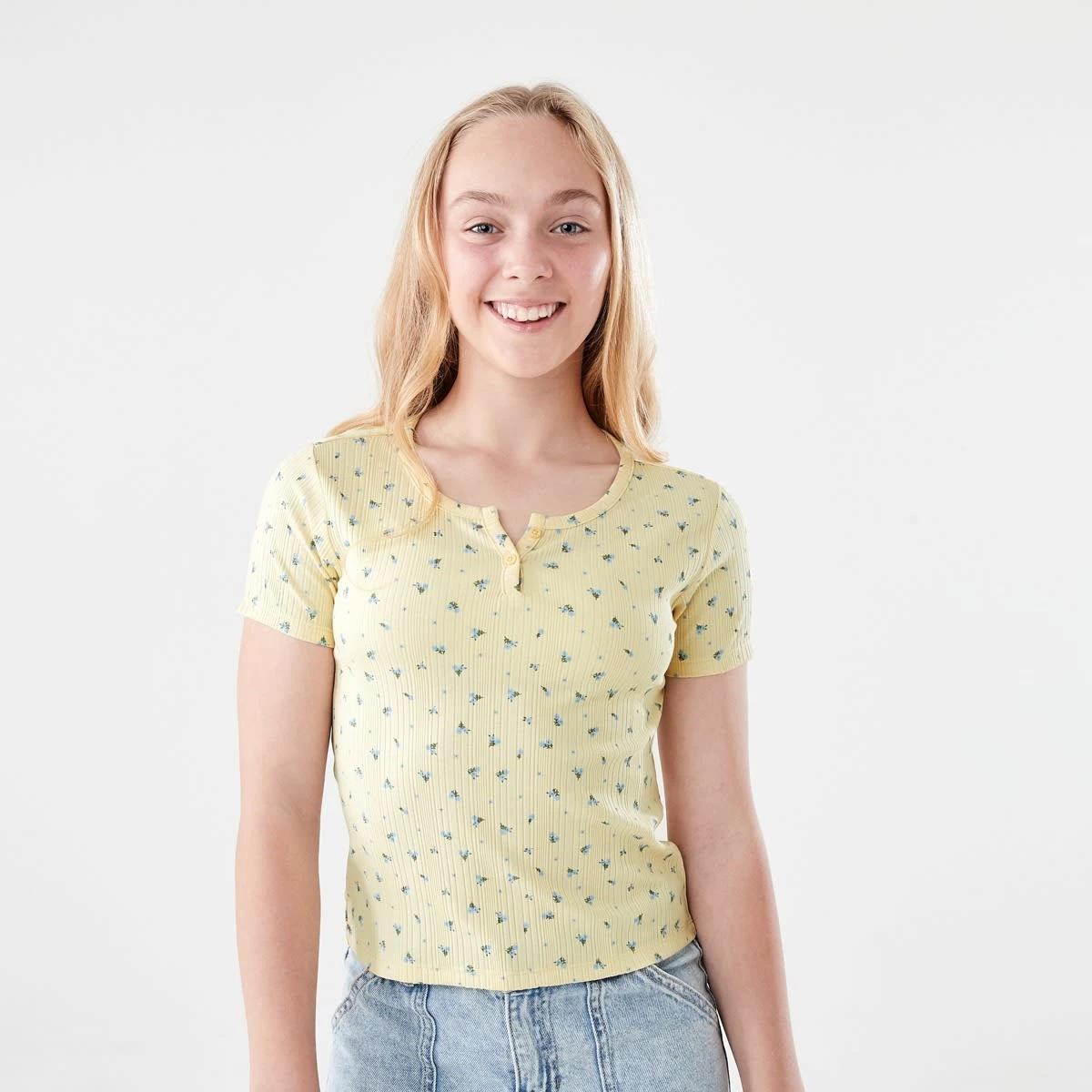 1 Rib Henley T-shirt SUNNY DITSY BUTTER CREAM, 1 of 7