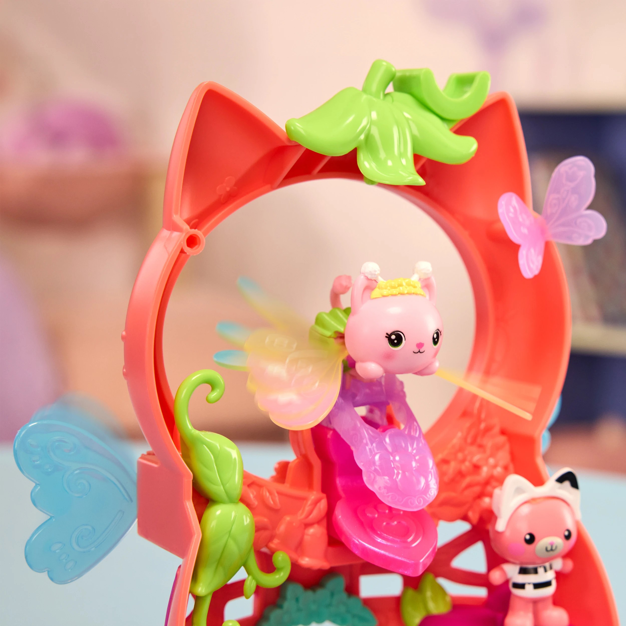 8 Dreamworks Gabby's Dollhouse Fairylandia Kitty Fairy's Flutter-rific Playset, 8 of 10