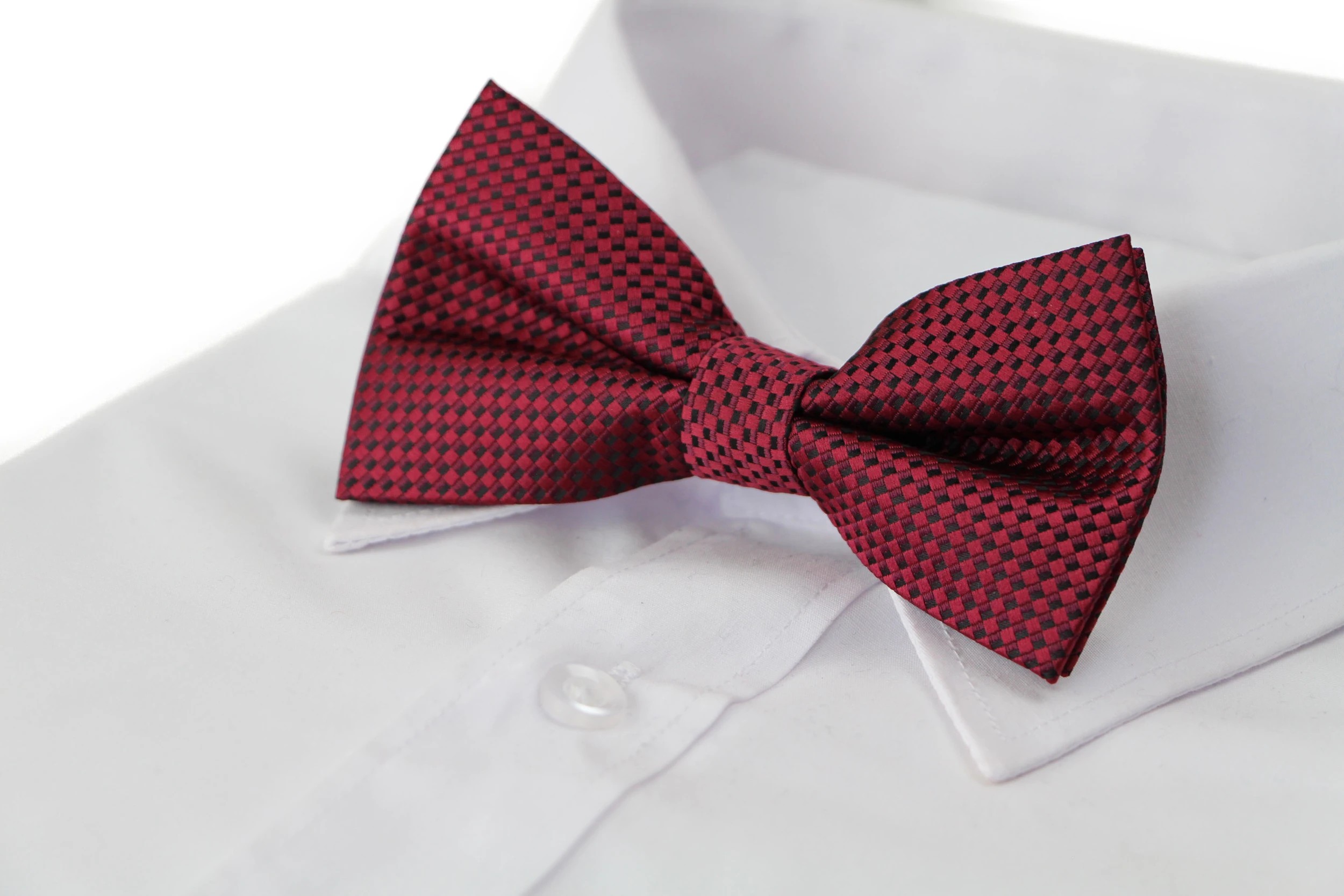1 Zasel Mens Quality Dark Red Checkered Patterned Bow Tie - Red, 1 of 3