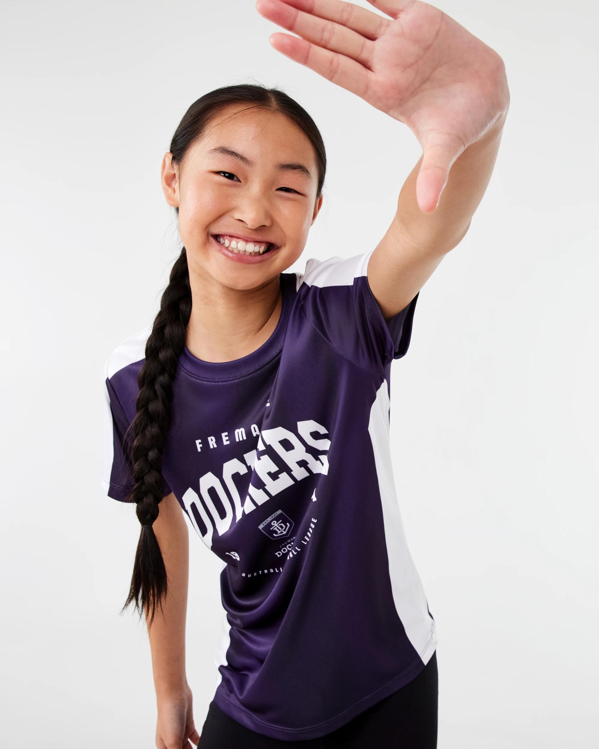 4 Official AFL Youth Training T-shirt Fremantle, 4 of 8