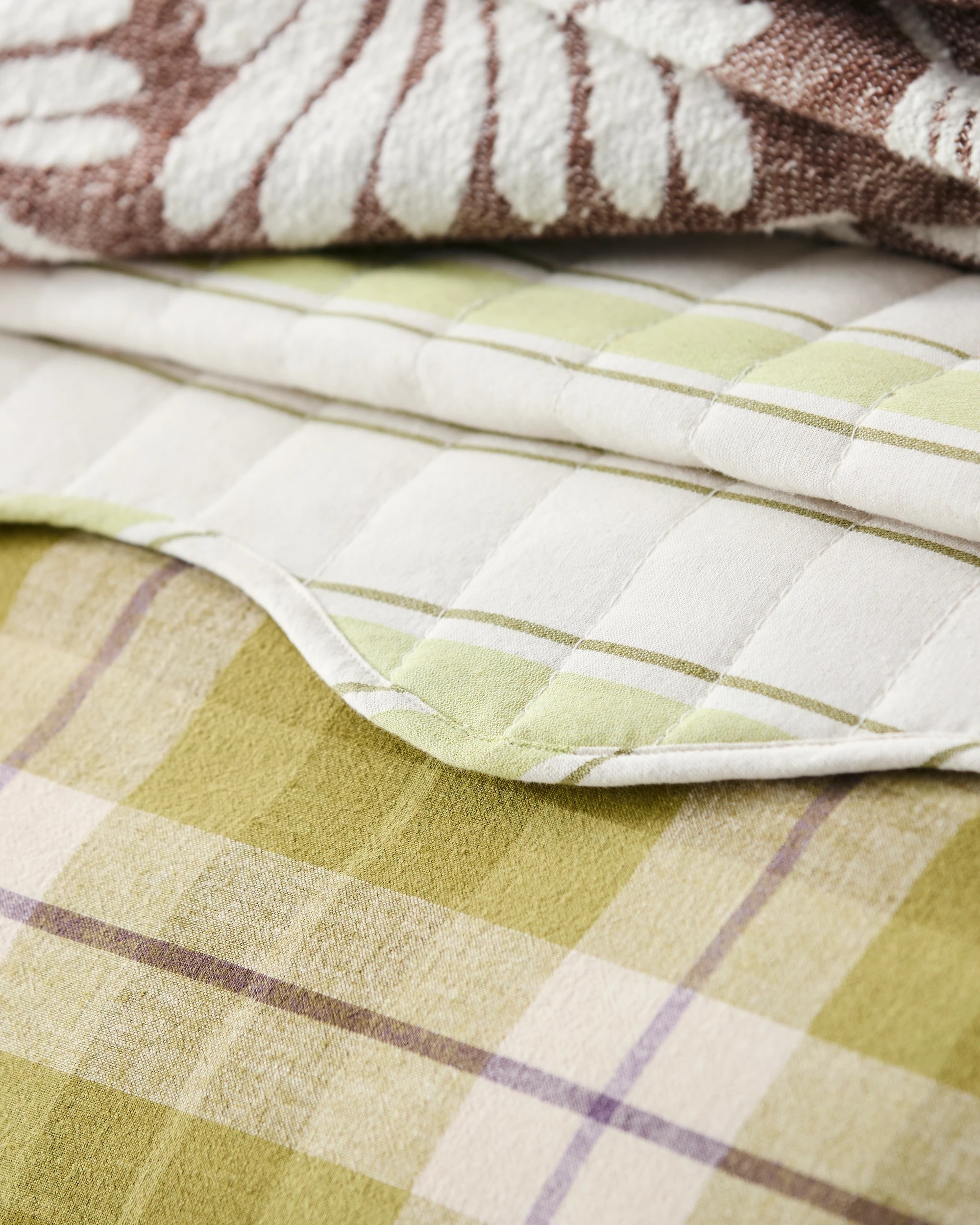 7 Target Aster Check Linen/Coton Quilt Cover Set - King Bed - Green, 7 of 10