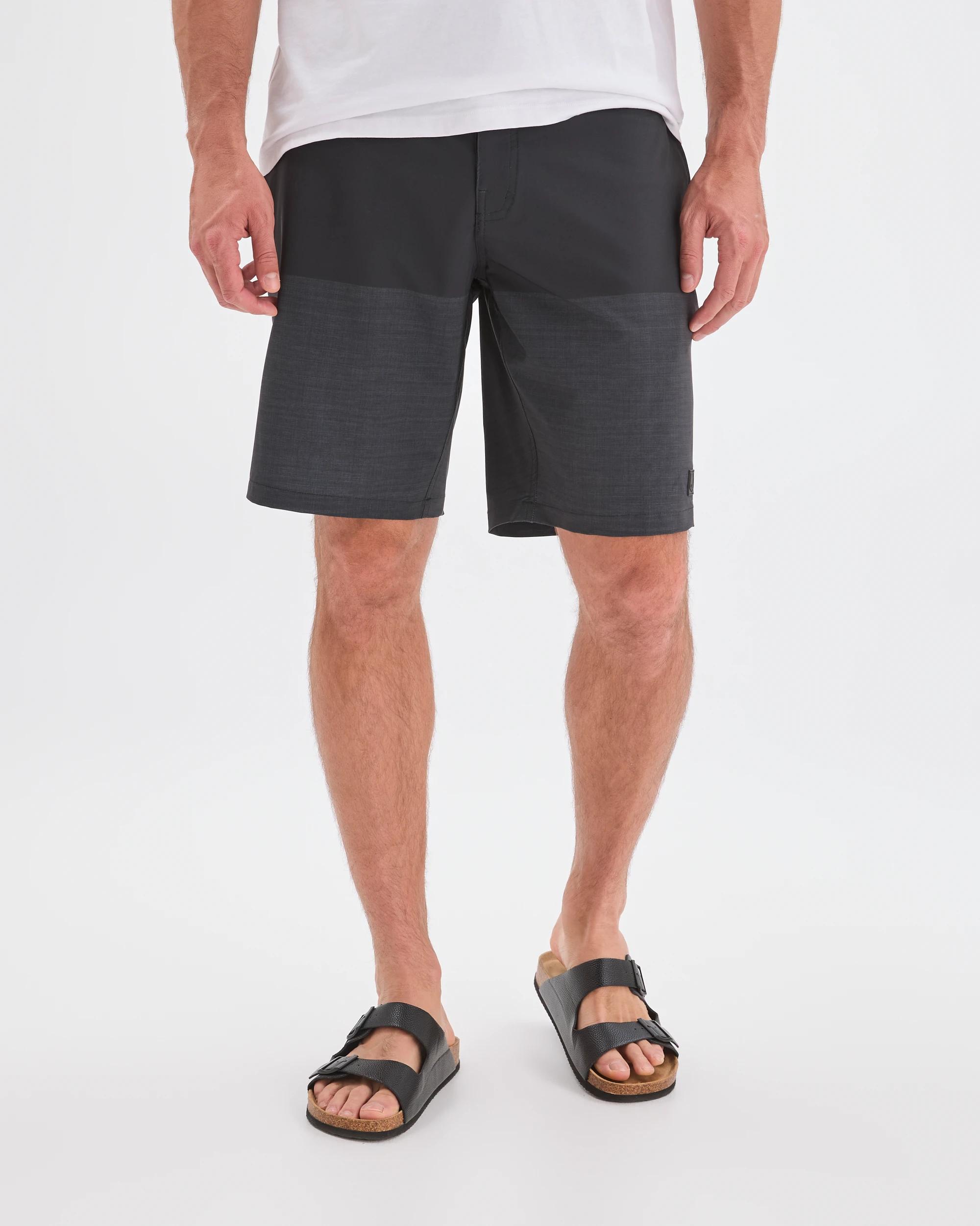 2 Target Man Contrast Panel Swim Boardshorts BLACK, 2 of 7