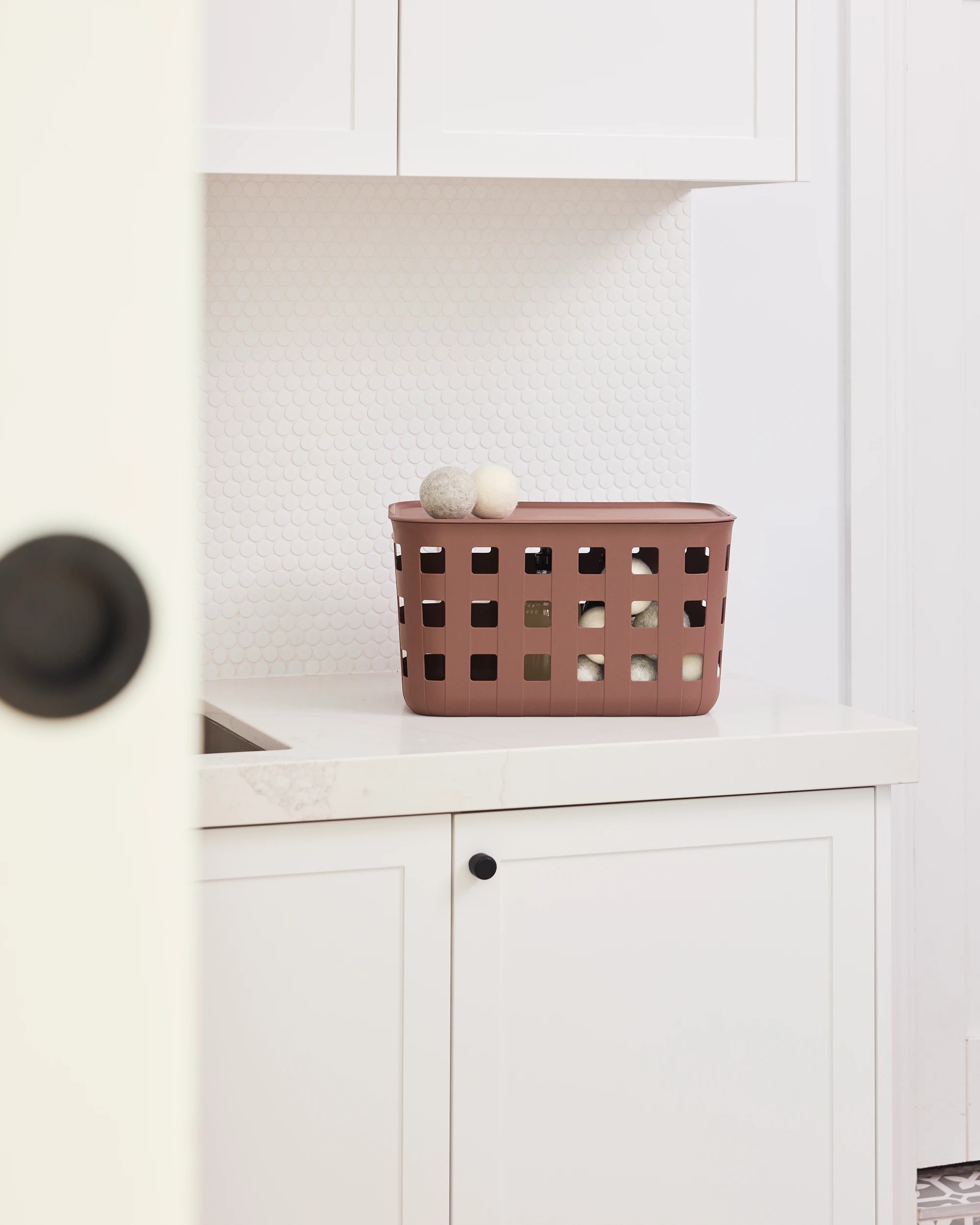 1 18L Rectangle Trellis Basket with Lid - Chocolate, 1 of 8