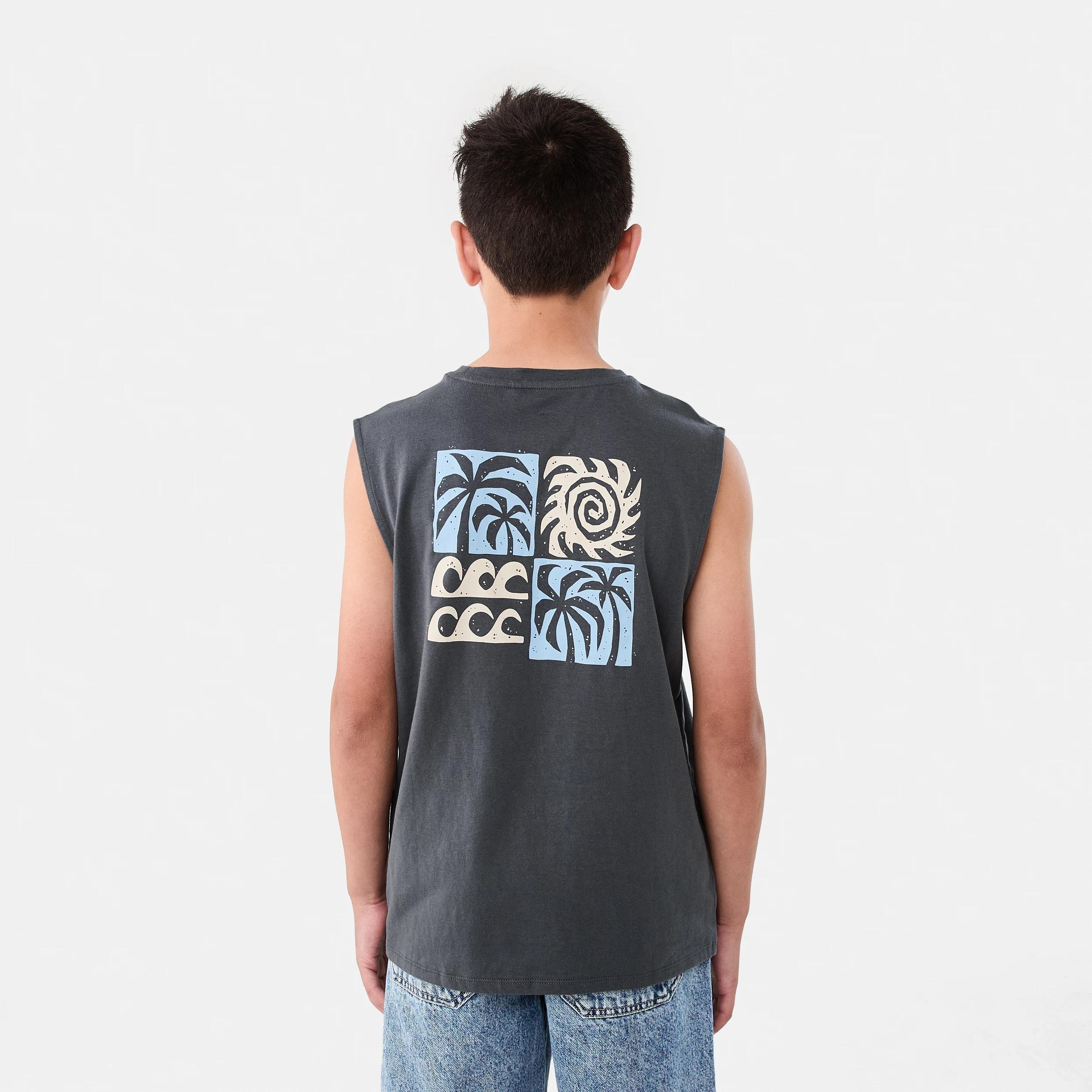2 Graphic Muscle Gry Surf, 2 of 8