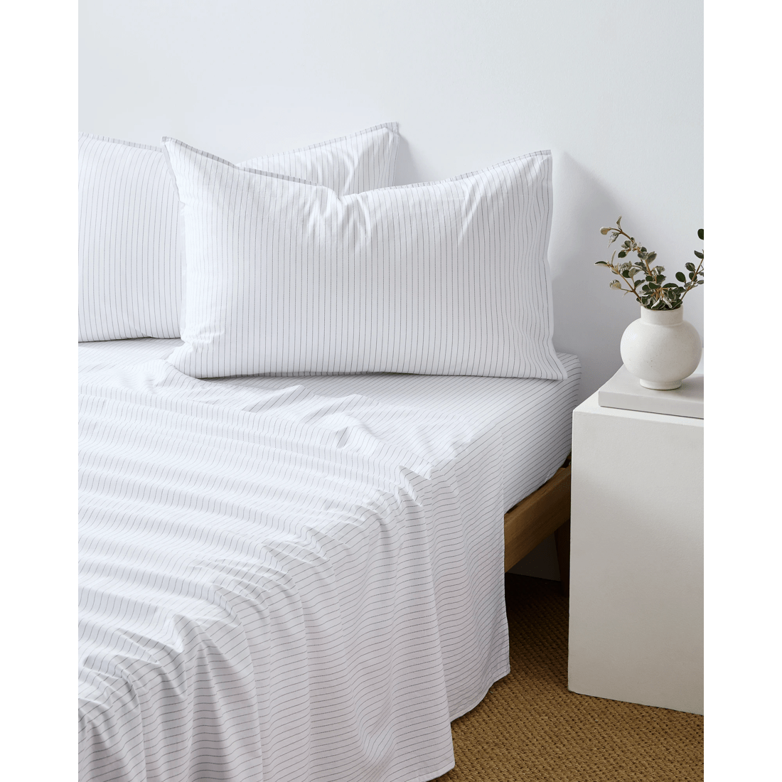 1 Target Riley Stripe Australian Cotton Stonewash Sheet Set
 - Queen Bed
 - Black, 1 of 2