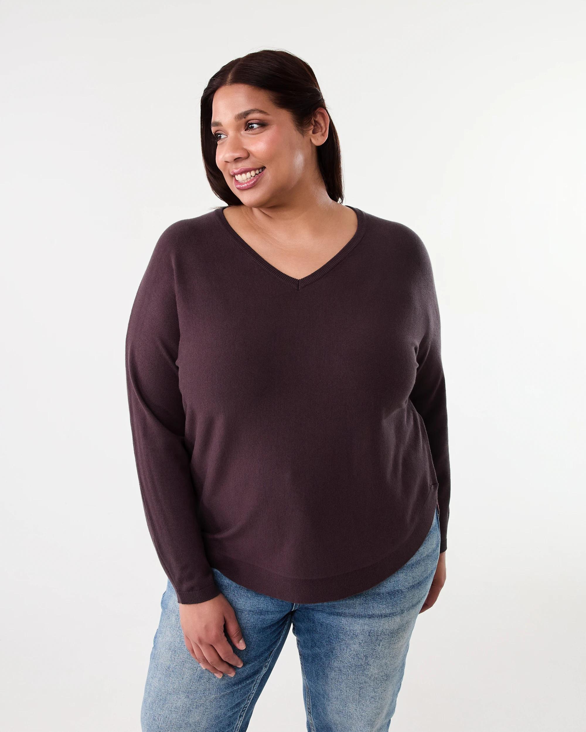1 Curve Lightweight V-Neck Jumper Fudge, 1 of 6