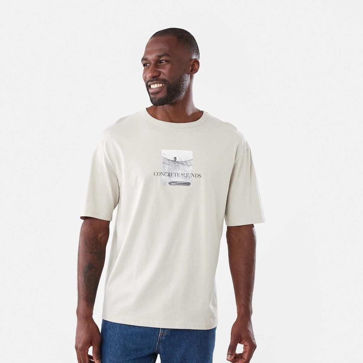 1 Oversized Graphic T-shirt Bge Dune, 1 of 6