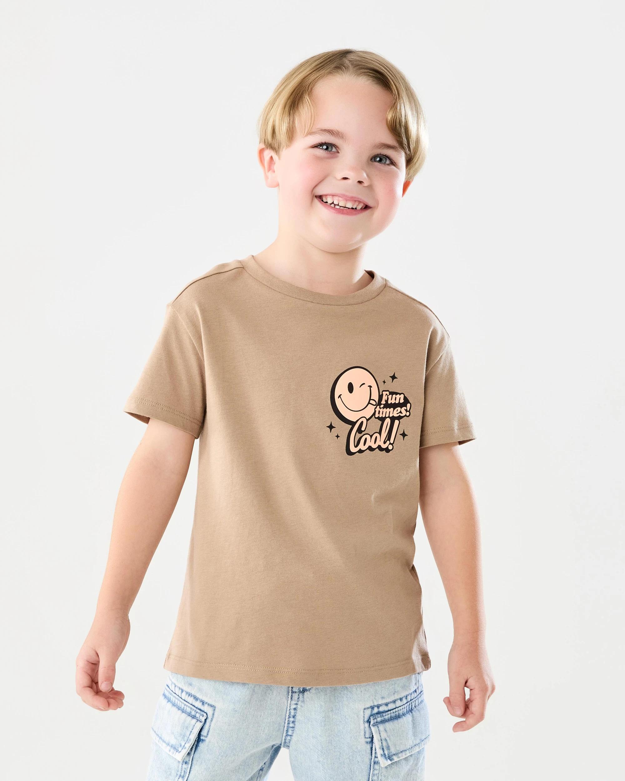 1 Chest Print T-shirt Bge Smiley, 1 of 10