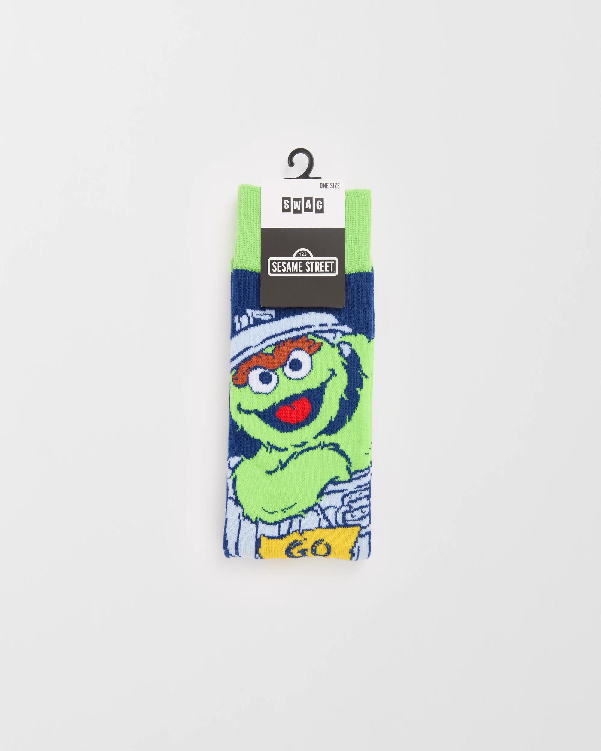3 Swag Oscar The Grouch Crew Socks GREEN, 3 of 3