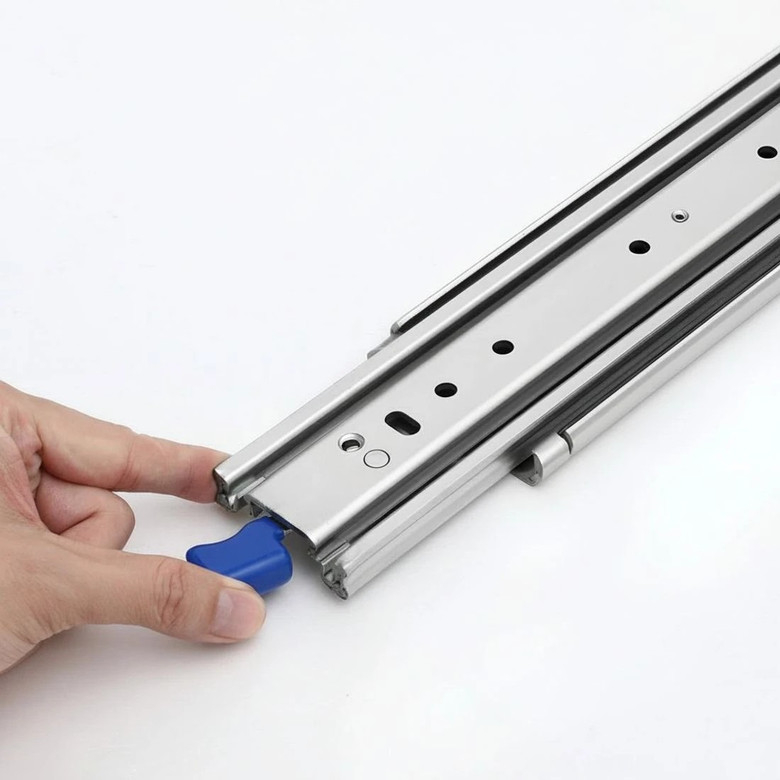 7 Giantz 2x Drawer Slides Full Extension Locking 227kg 914-1829mm Length - Silver, 7 of 8