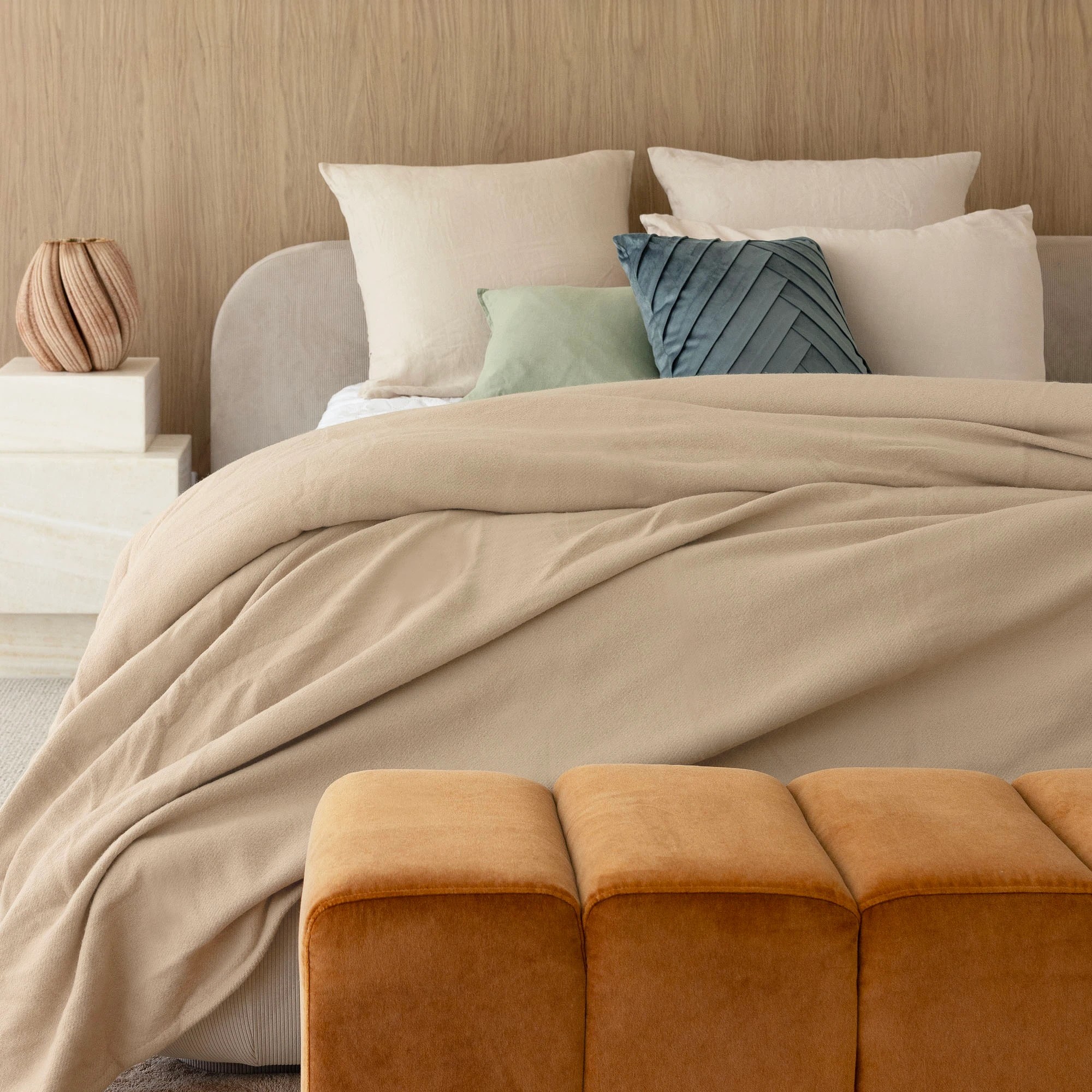 1 Bambury Carson Soft Blanket 50/50 Wool Bamboo 350gsm blend Latte - Double/Queen - Natural, 1 of 2
