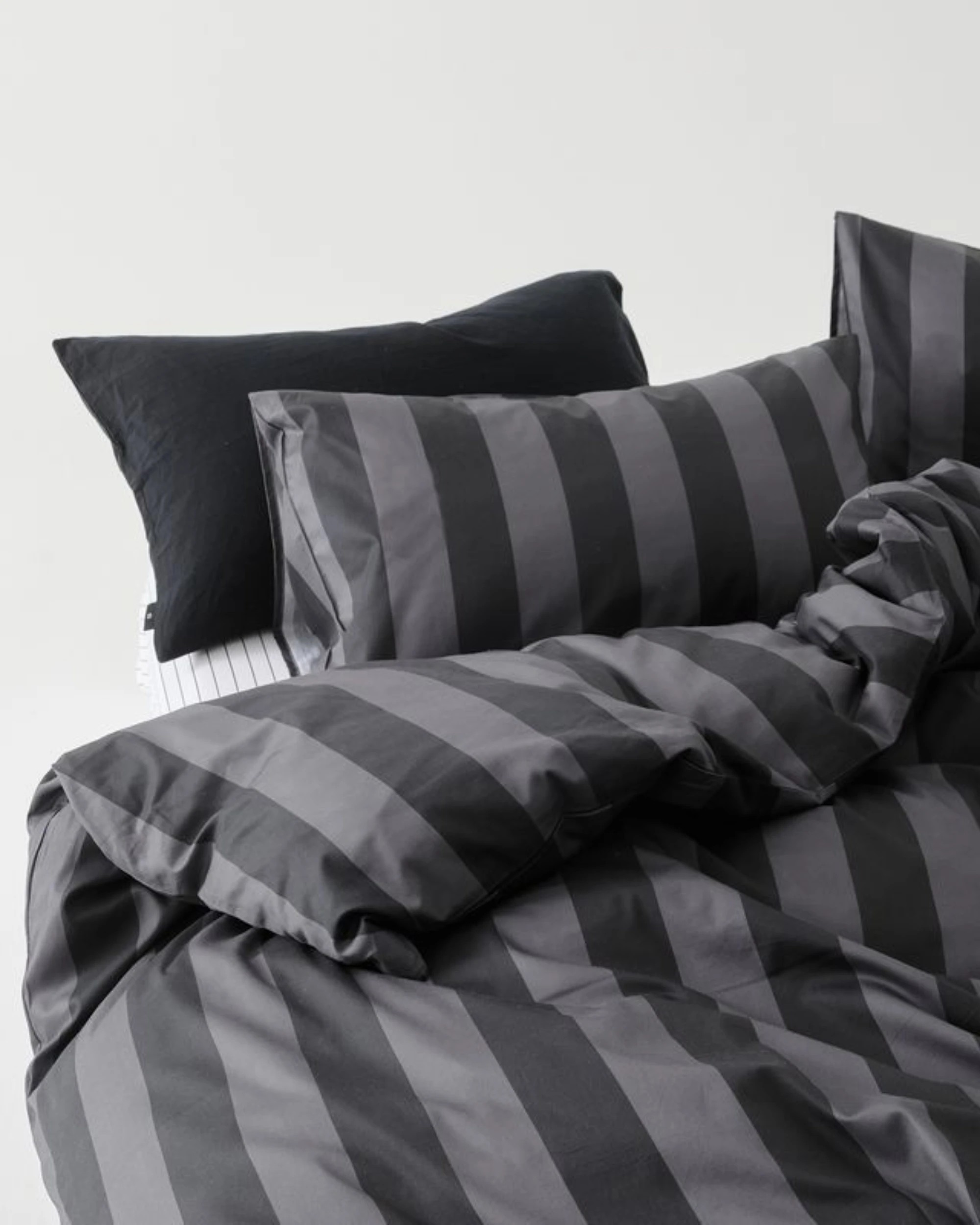 4 Gioia Casa Printed Cotton Reversible Quilt Cover Set - Super King Bed - Harry, 4 of 5