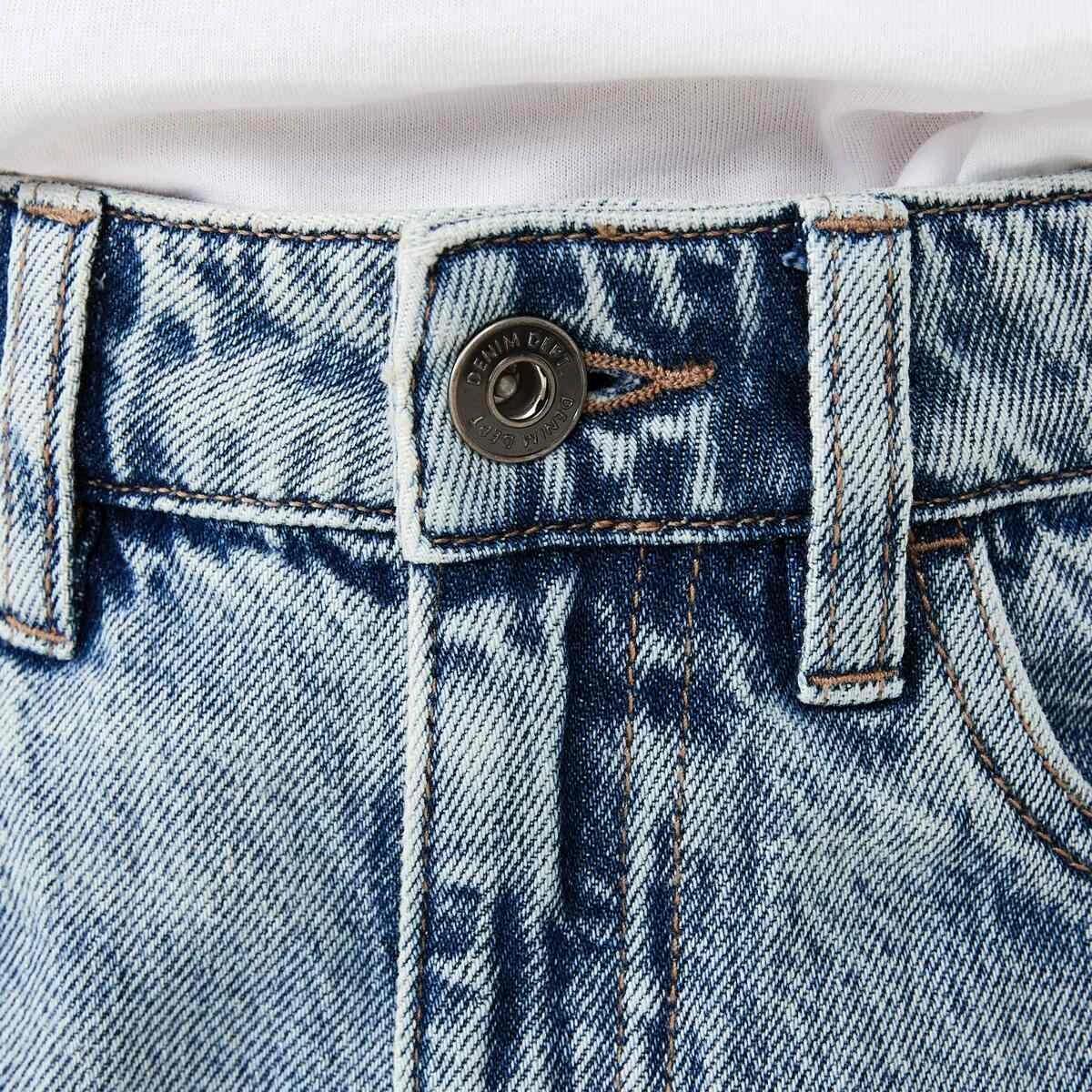 3 Relaxed Jeans Light Wash, 3 of 8
