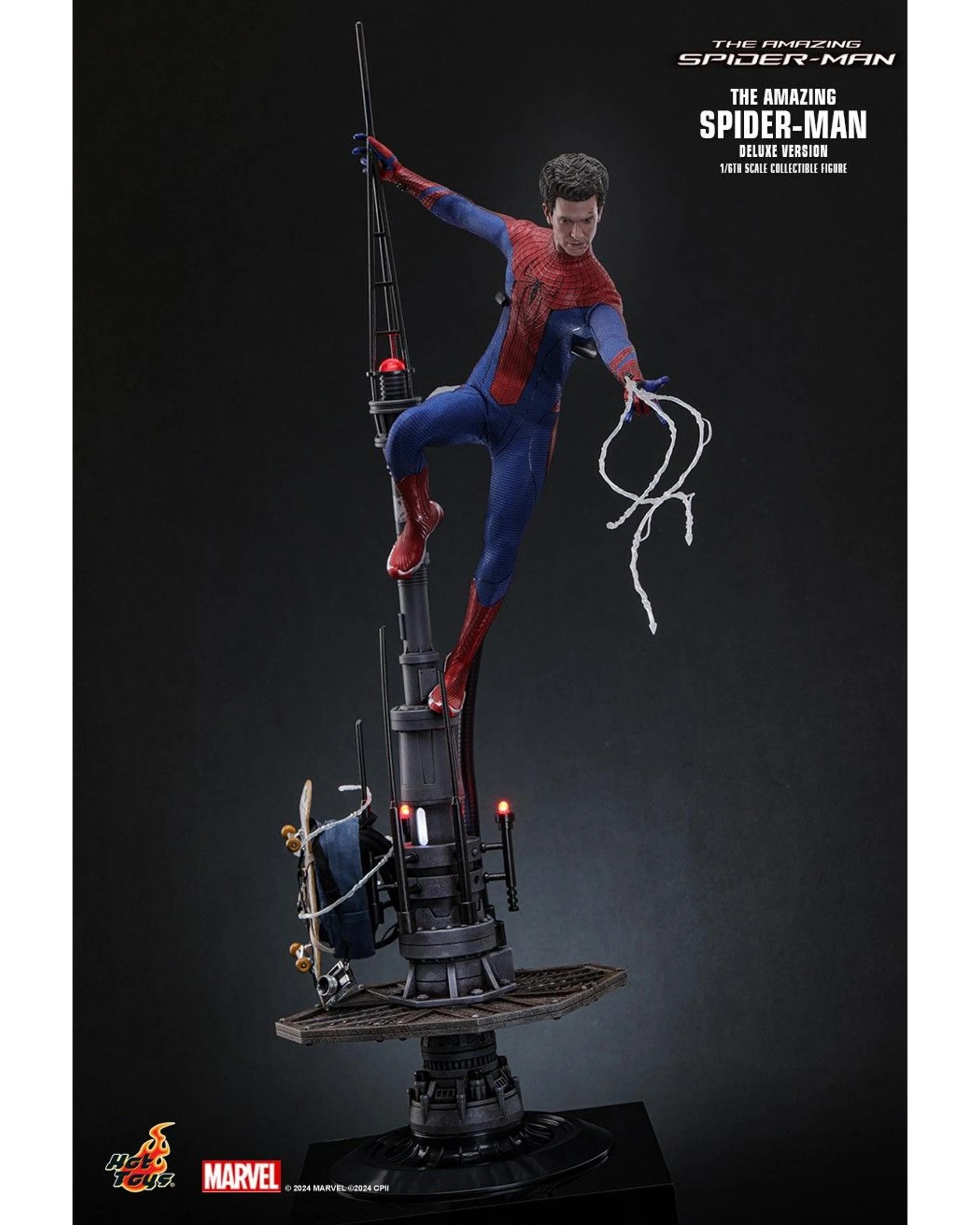 4 Hot Toys The Amazing Spider-Man Spider-Man 1:6 Scale Deluxe Collectible Action Figure, 4 of 10