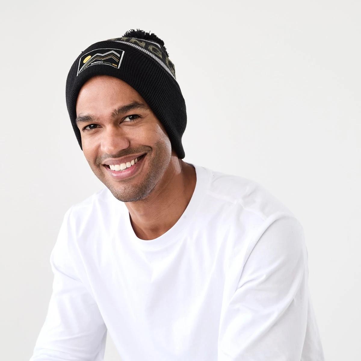 4 Chunky Pom Beanie Black, 4 of 4