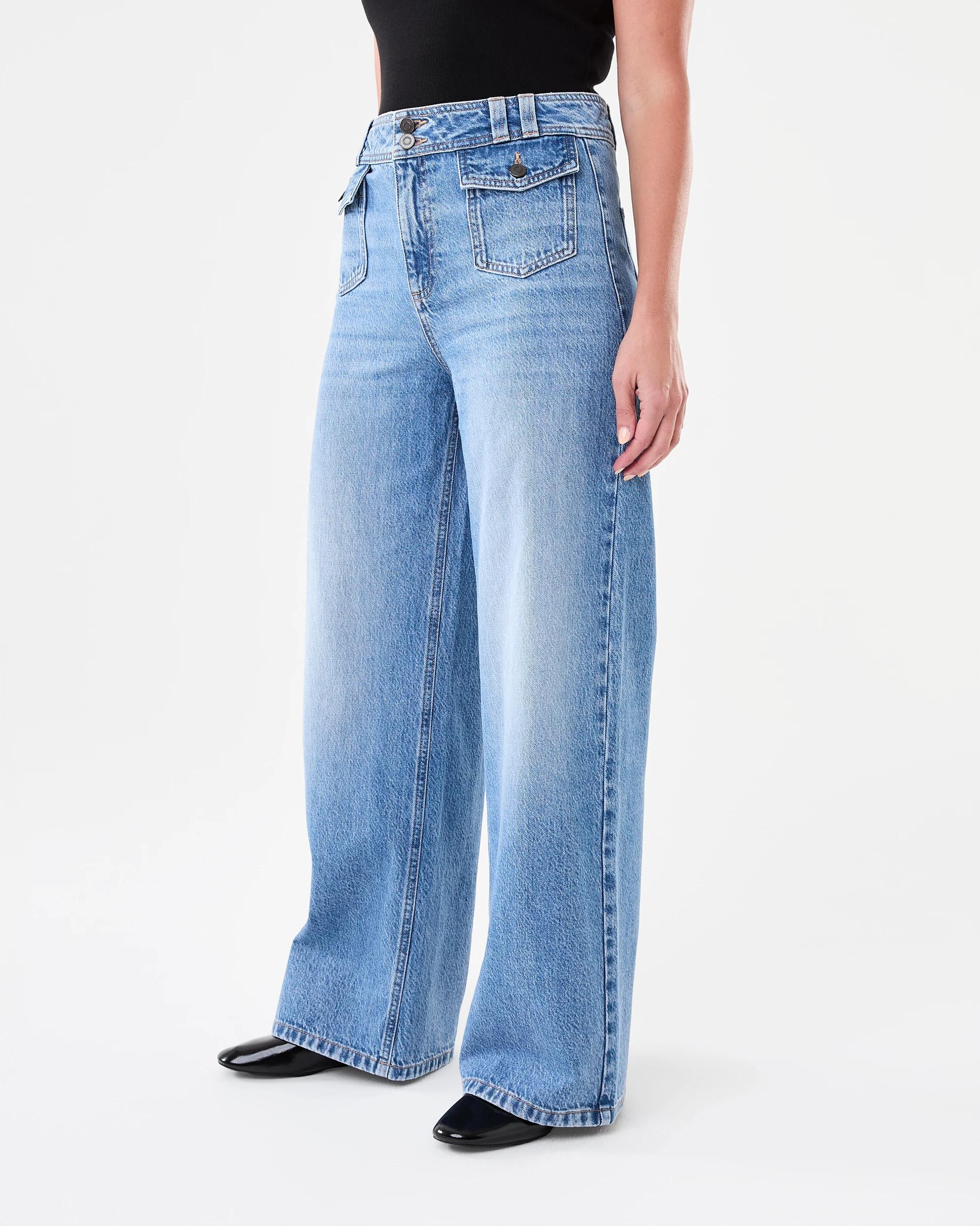 2 Detail Pocket Jeans Mid Wash, 2 of 7