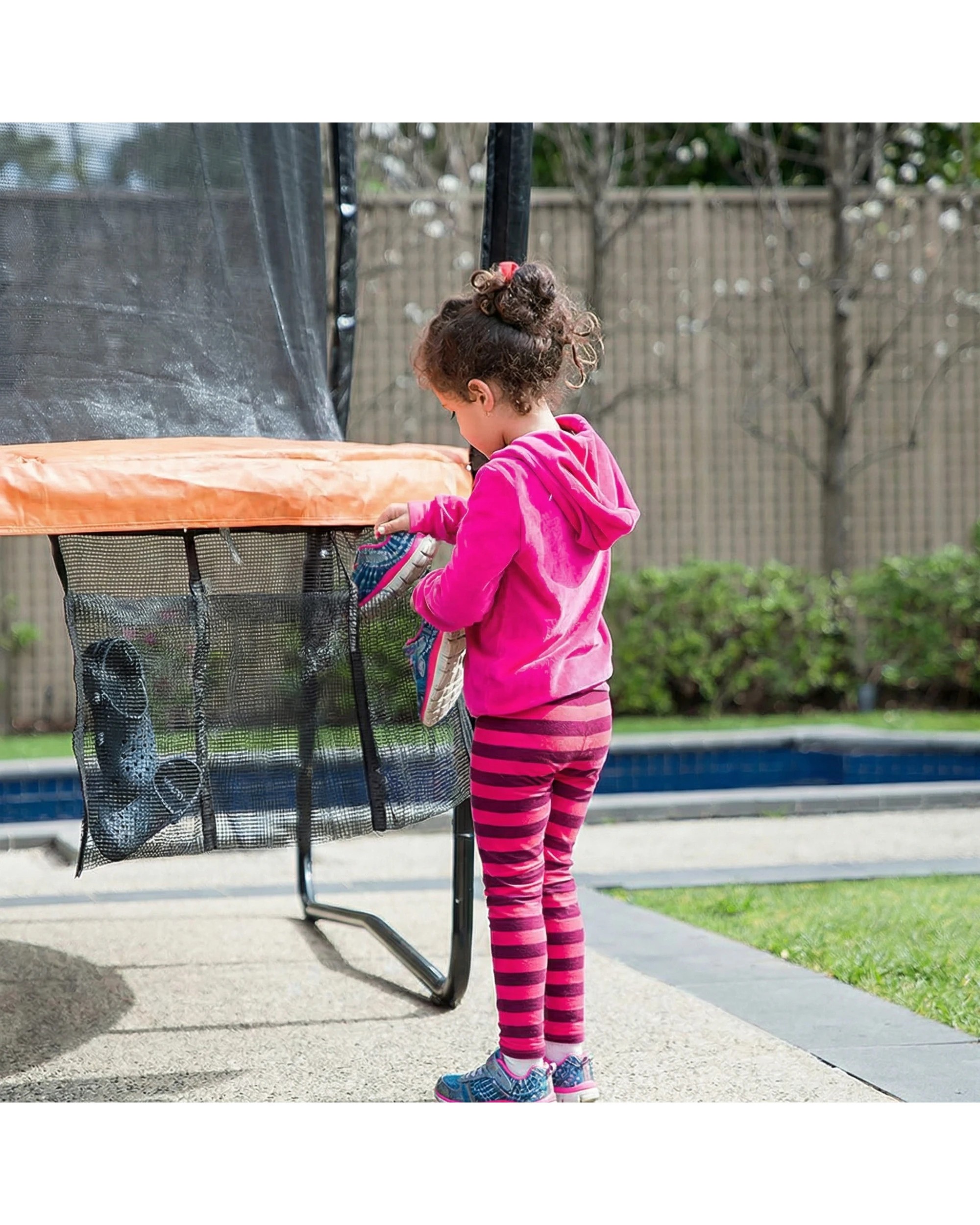 6 Kahuna Trampoline 8 ft with Roof, 6 of 7