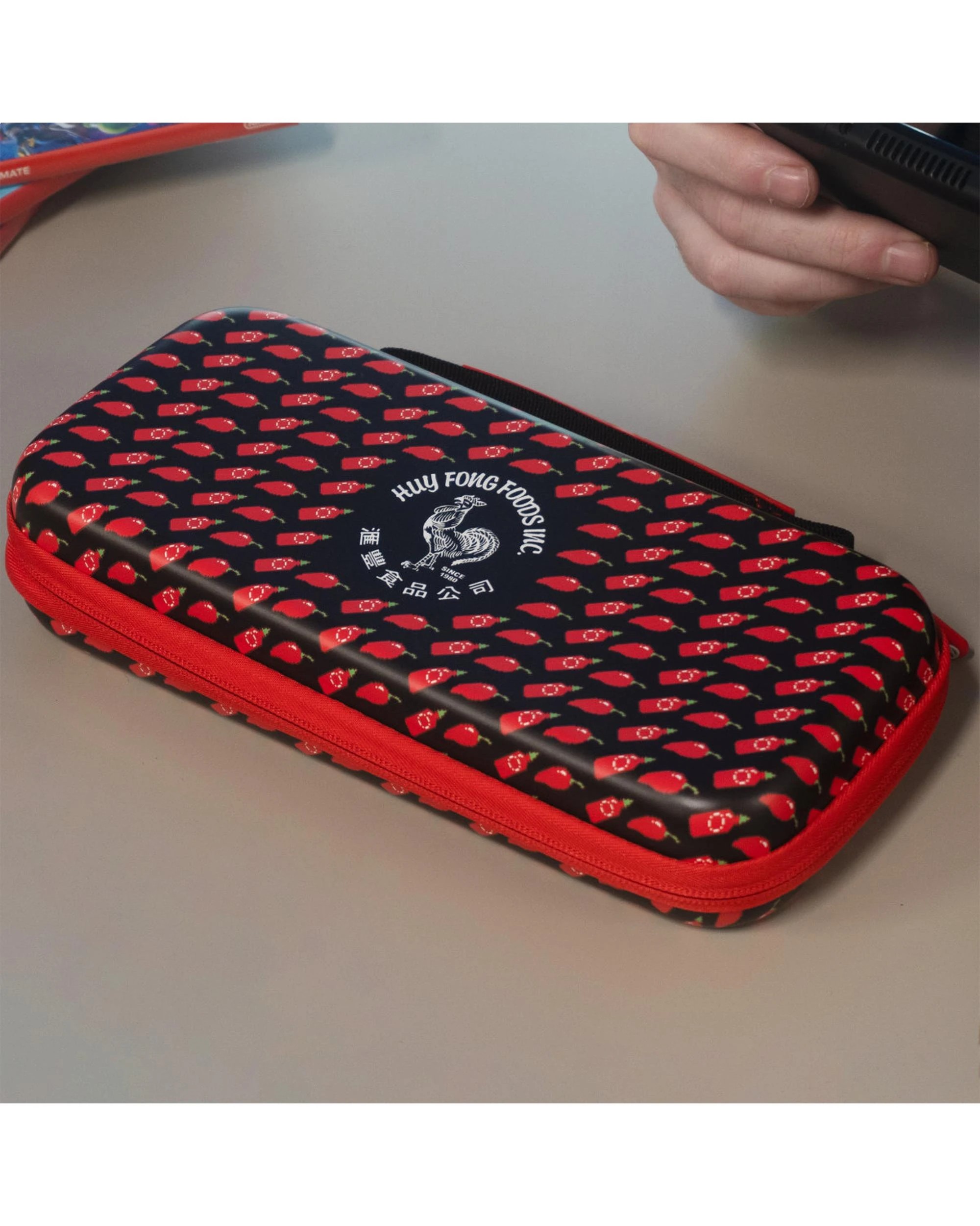 8 Sriracha Retro Pepper Eva Hard Shell Switch Carrying Case Hyperkin, 8 of 8