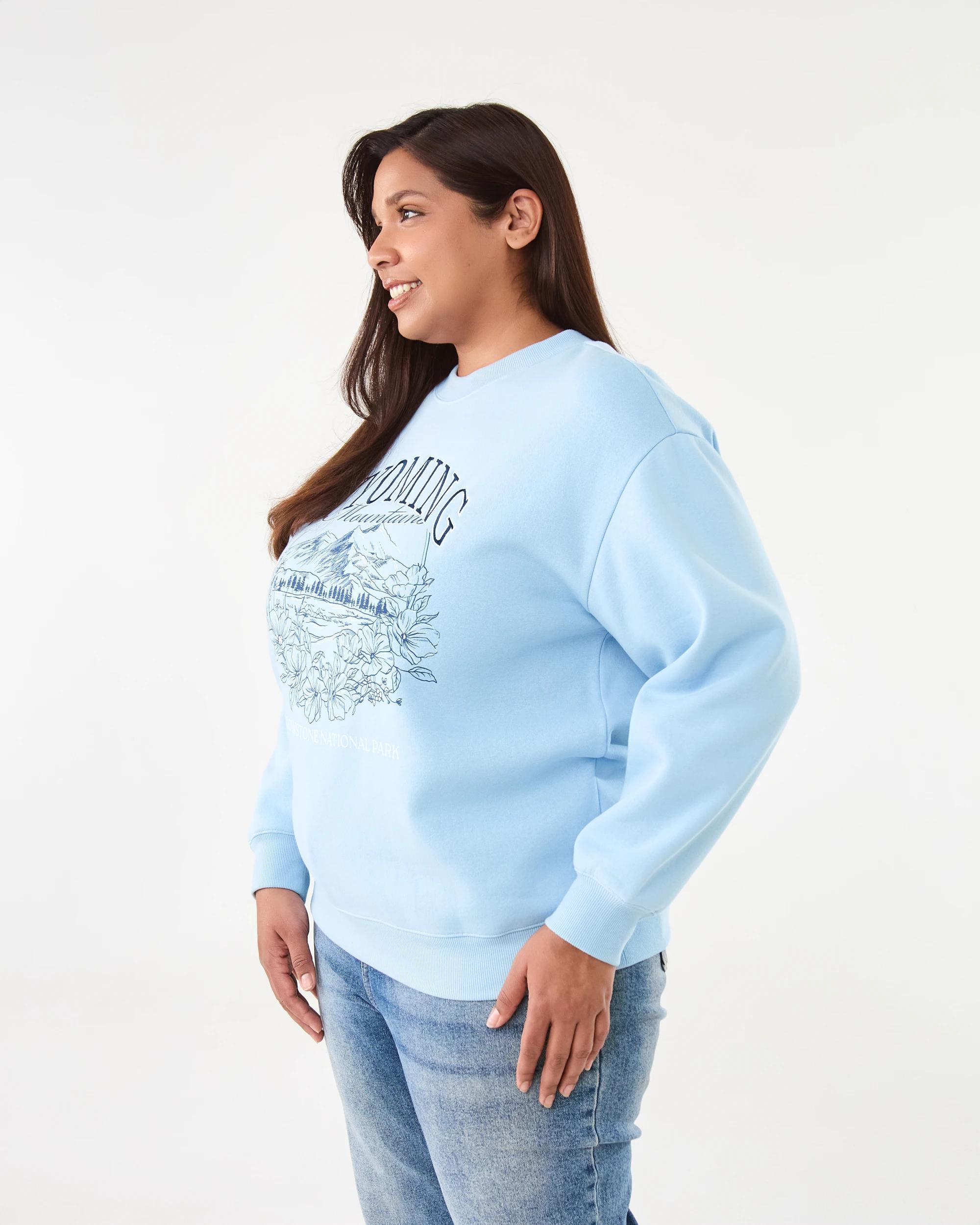 2 Curve Long Sleeve Crew Neck Sweatshirt Wyom Blue, 2 of 7