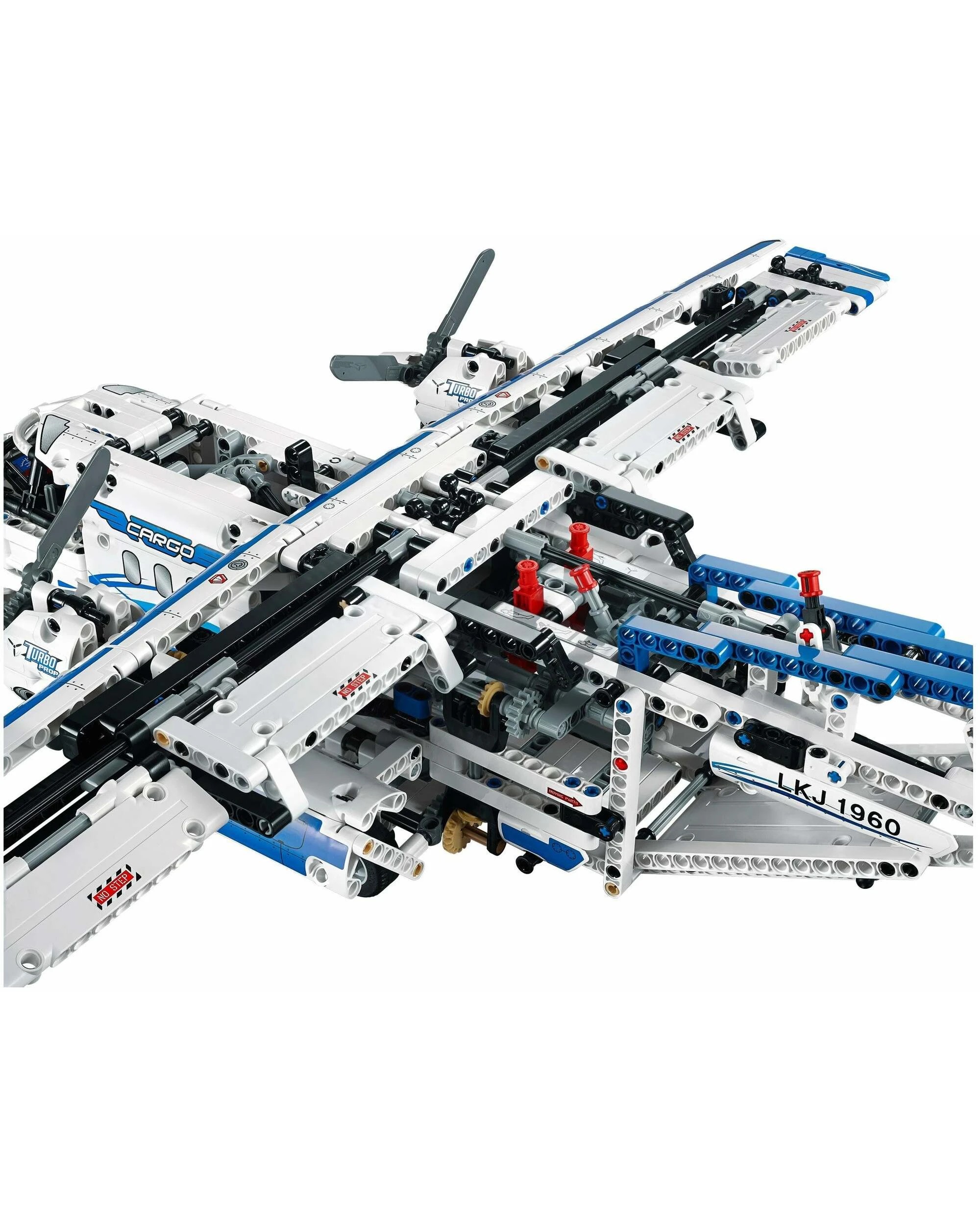 2 LEGO 42025 Cargo Plane: Motorized, Huge, Realistic!, 2 of 5