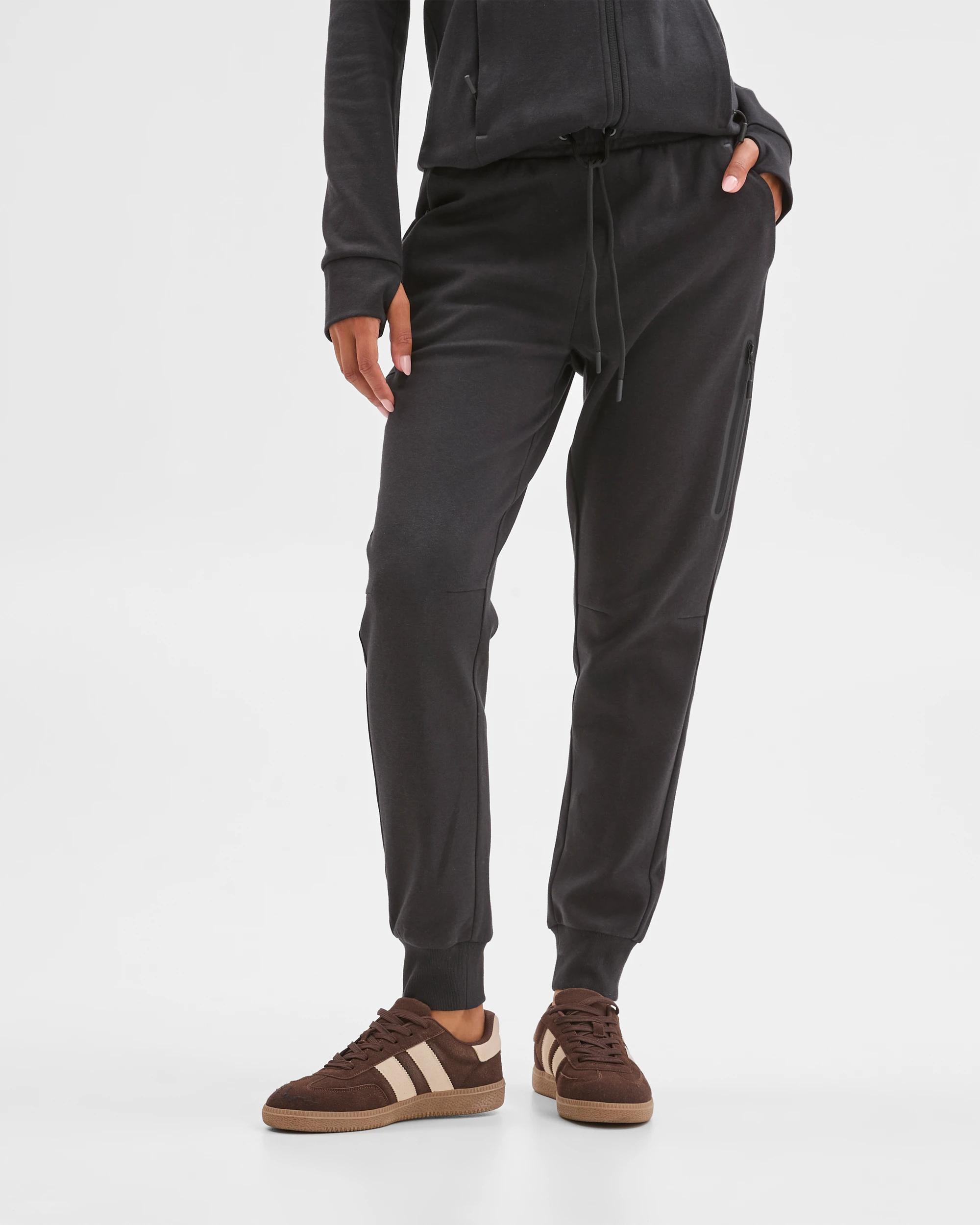 2 Target Active Active Australian Cotton Blend Athleisure Trackpants BLACK, 2 of 5