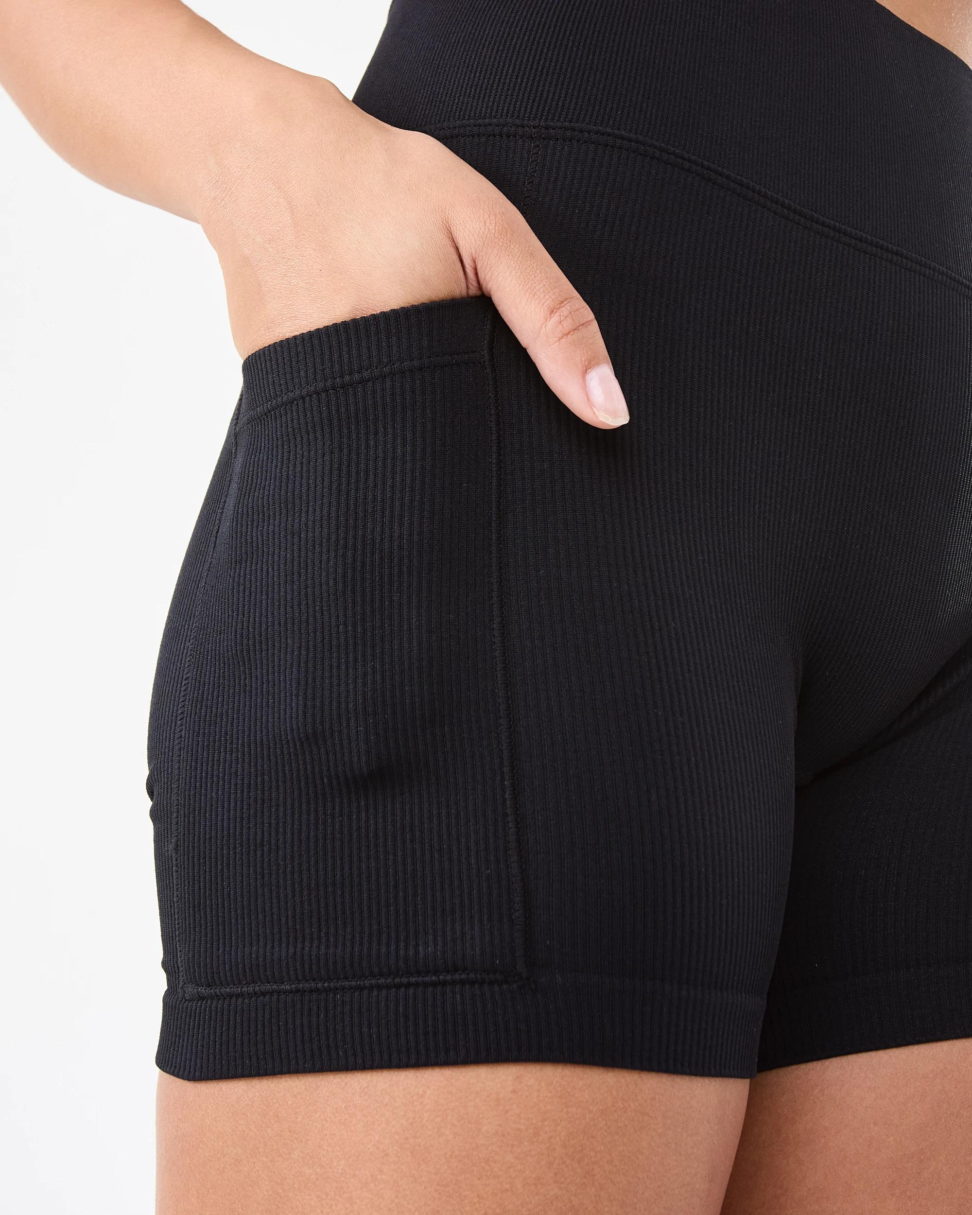 6 Active Womens Seamfree Pocket Bike Shorts Black, 6 of 7