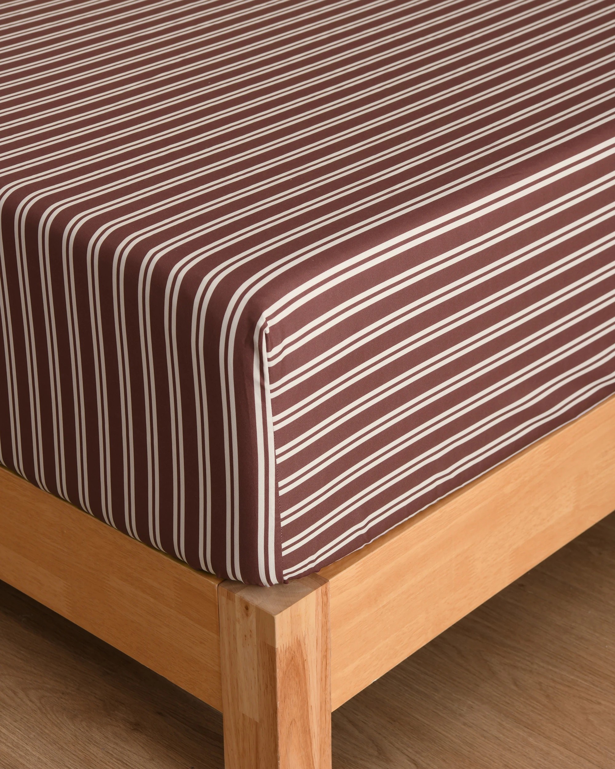 3 Dreamaker Pippa Stripe Fitted Sheet Set - Double Bed - Chocolate, 3 of 6