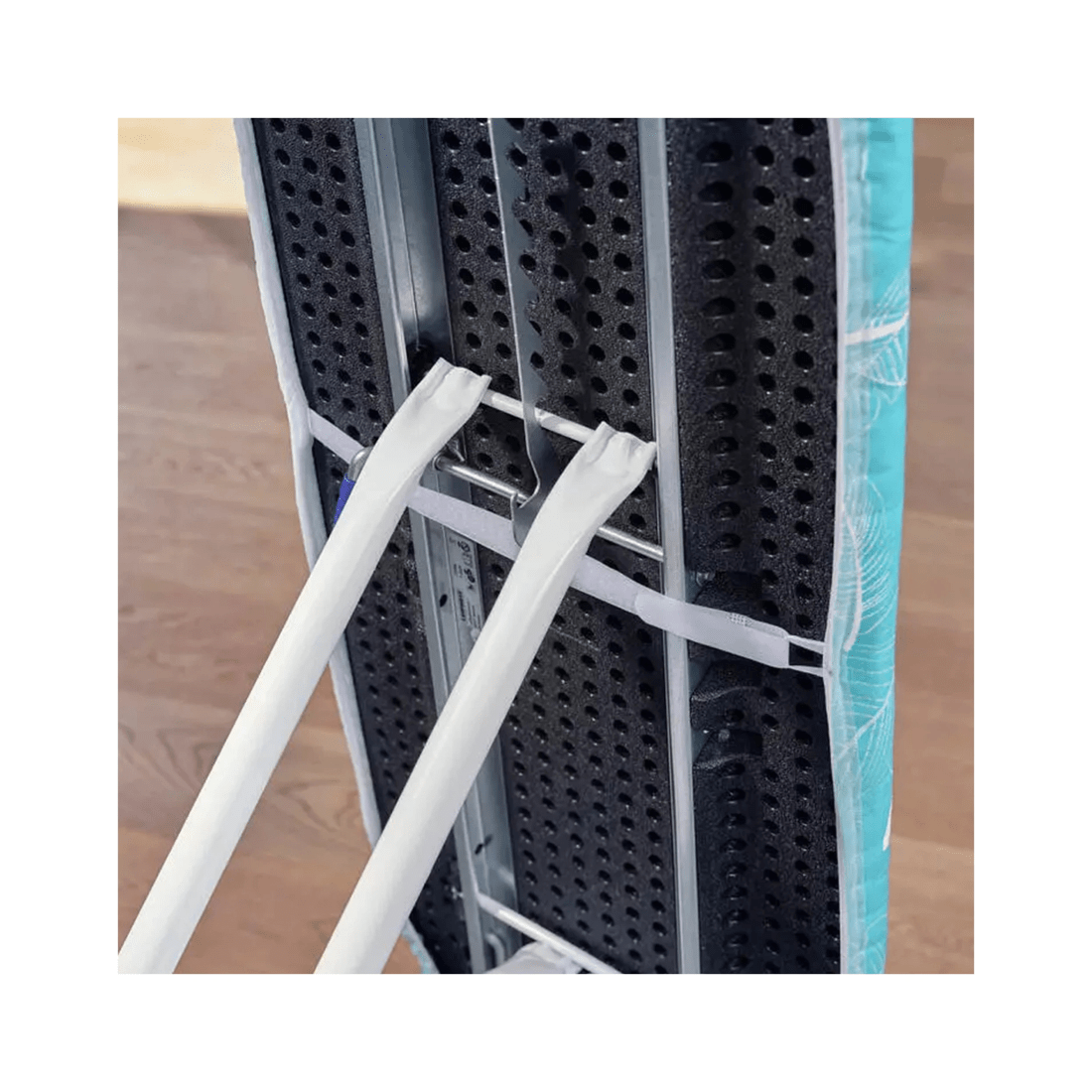 3 Leifheit Ironing Board Cover Protection Tight/fitted Thermo Reflect Blue Med
 - Blue, 3 of 3