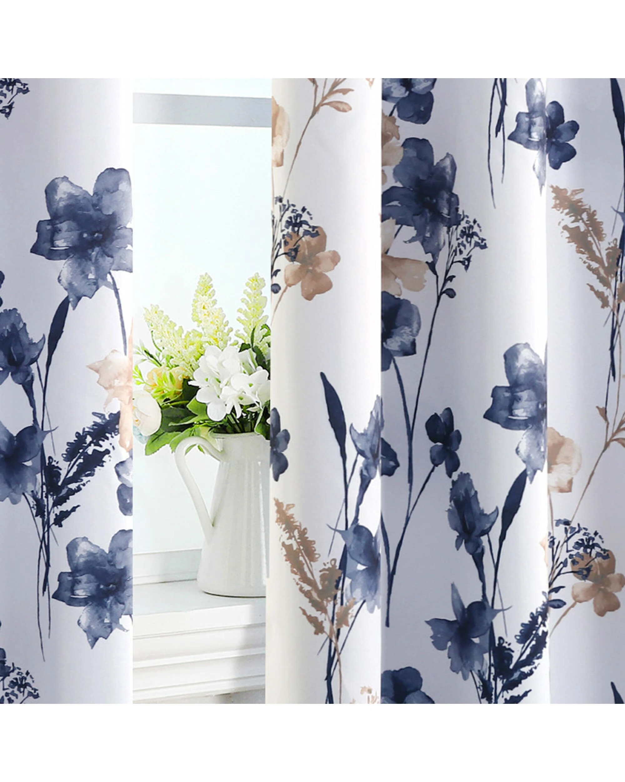 2 Smarcute Blockout Cattleya Floral Grommet Curtain - 2X 132x160cm - Multi, 2 of 4