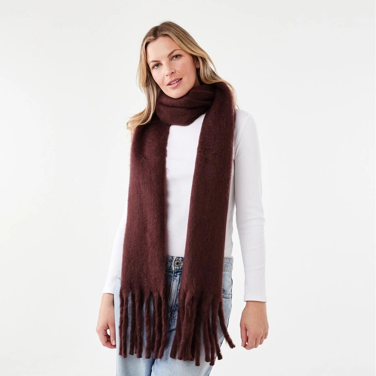 3 Fluffy Scarf Mulberry, 3 of 4