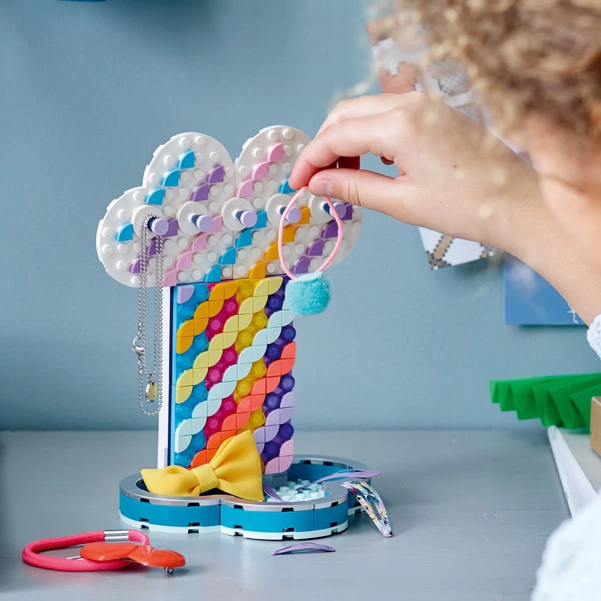7 LEGO DOTS Rainbow Jewelry Stand Set 41905, 7 of 8