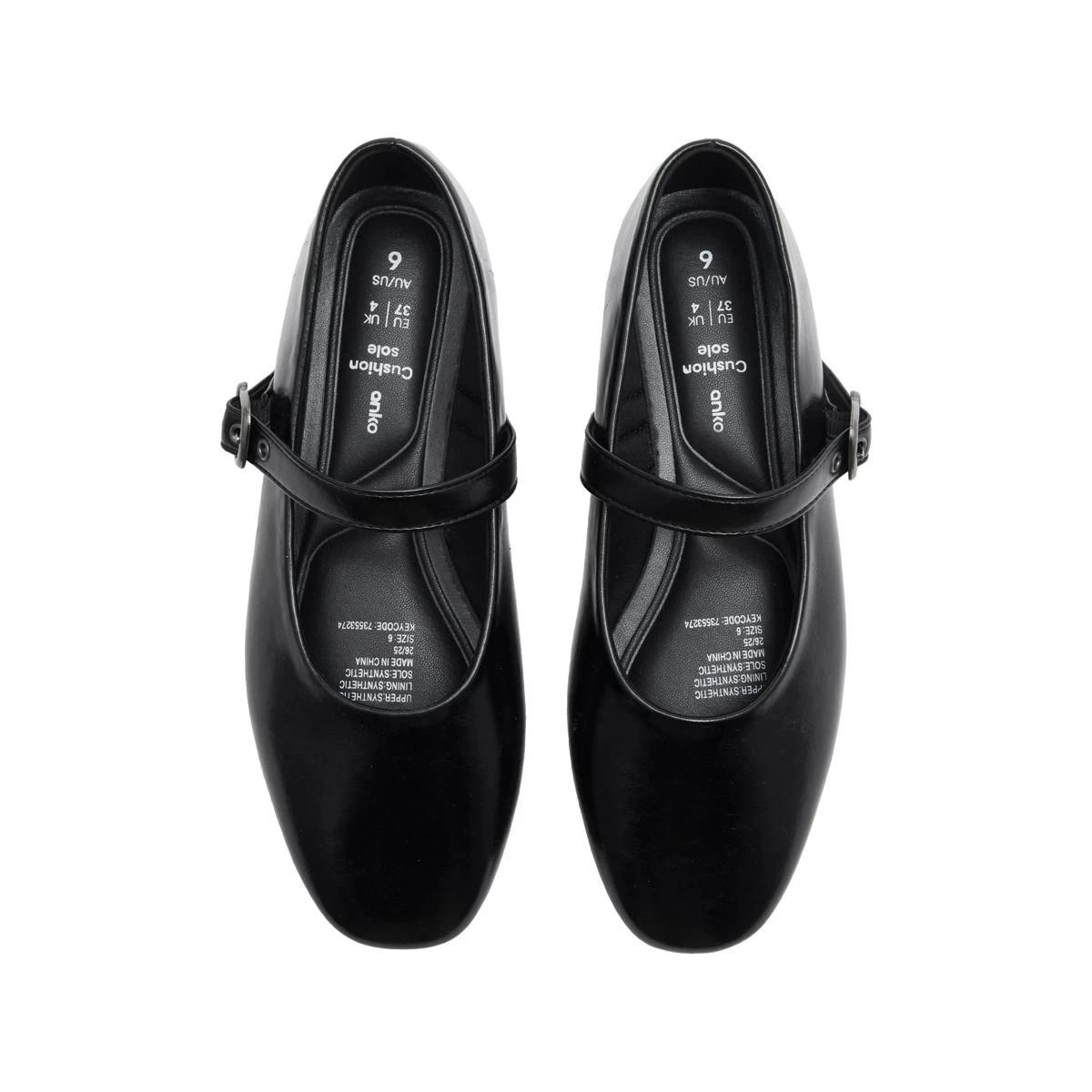 2 Soft Strap Ballet Flats BLACK, 2 of 3