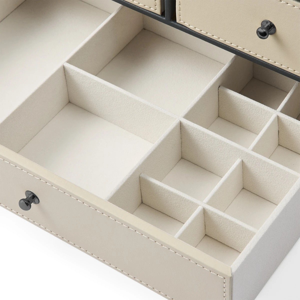 7 Lined Jewellery Box, 7 of 10