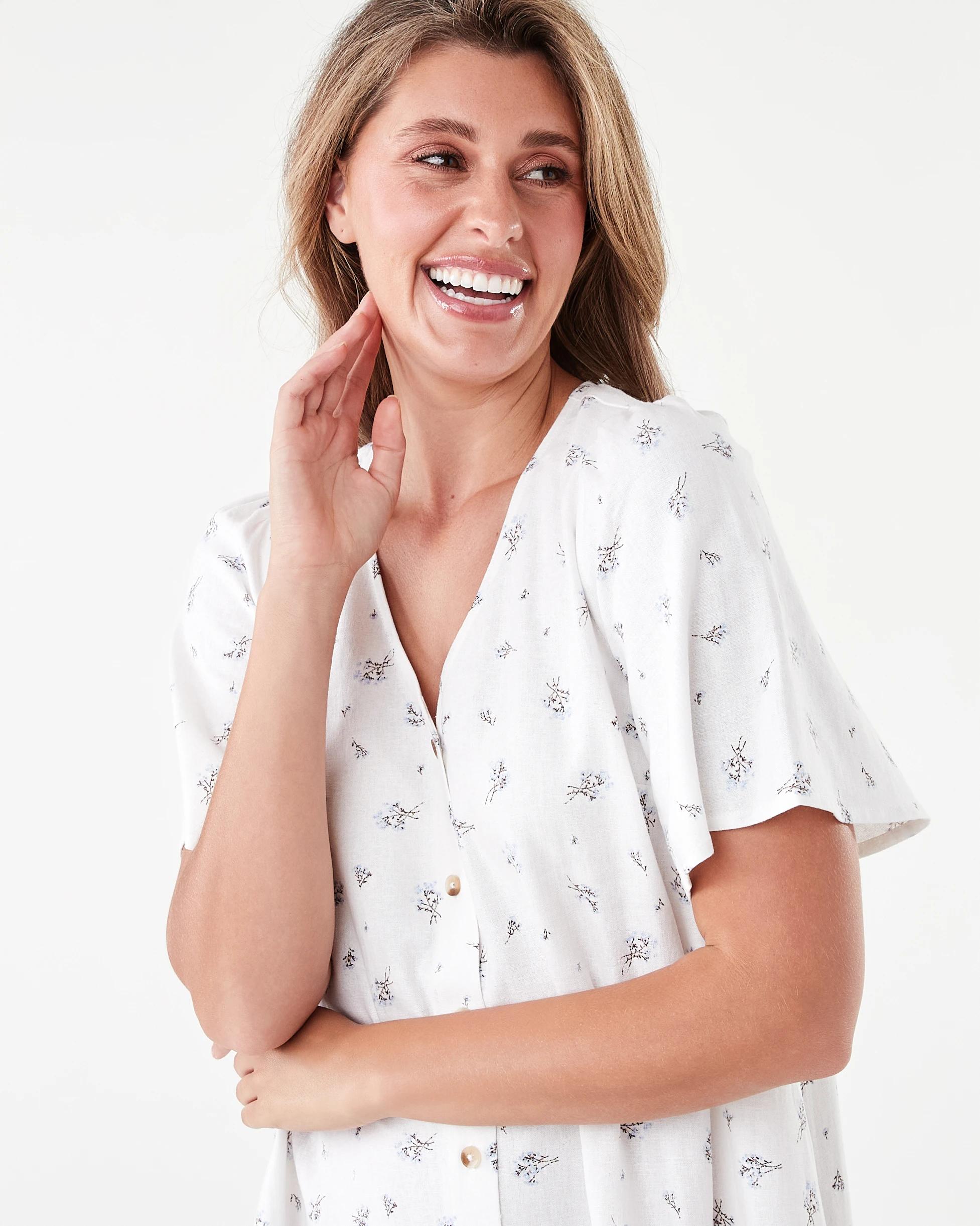 4 Short Sleeve Linen Blend Drop Tier Mini Dress Ditsy, 4 of 9