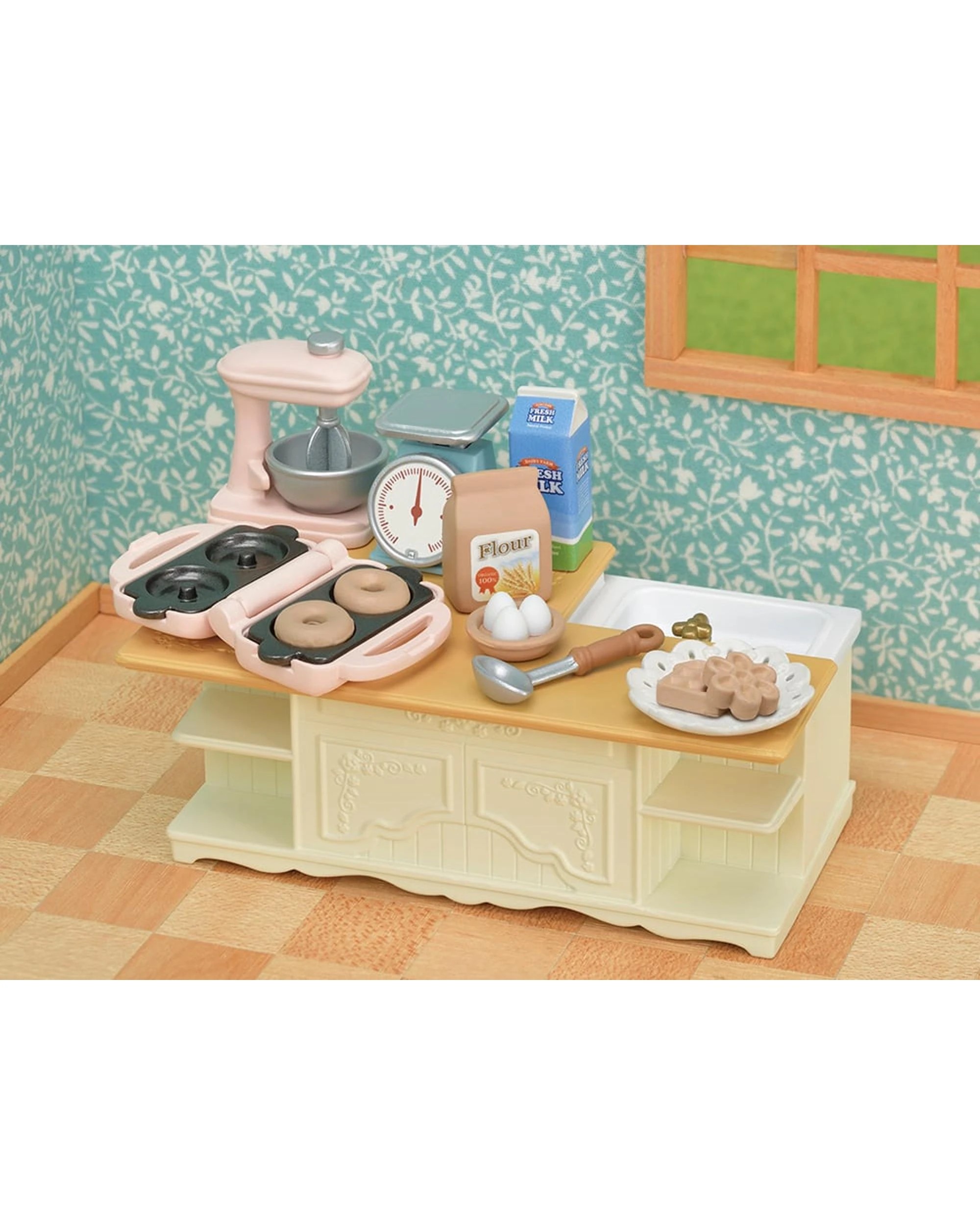 4 Sylvanian Families Kitchen Island Play Set, 4 of 7