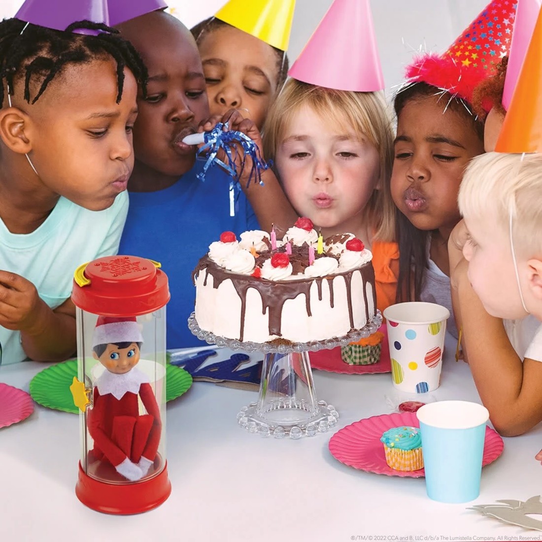 9 3 Piece The Elf on the Shelf: A Christmas Tradition Official Scout Elf Carrier, 9 of 9