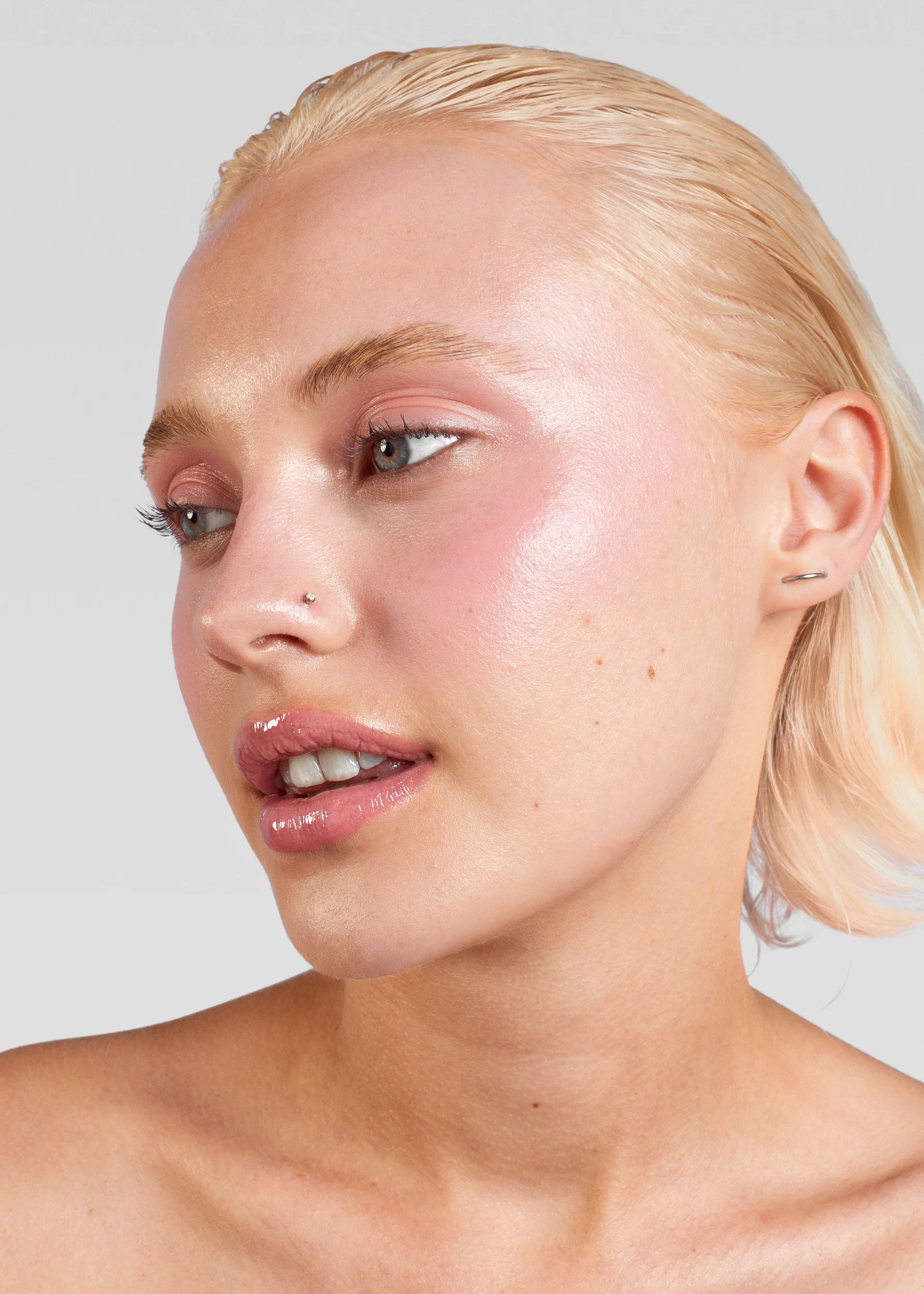 3 Glow Hub Glow Balm The Good Skin Glaze - Milkshake, 3 of 5