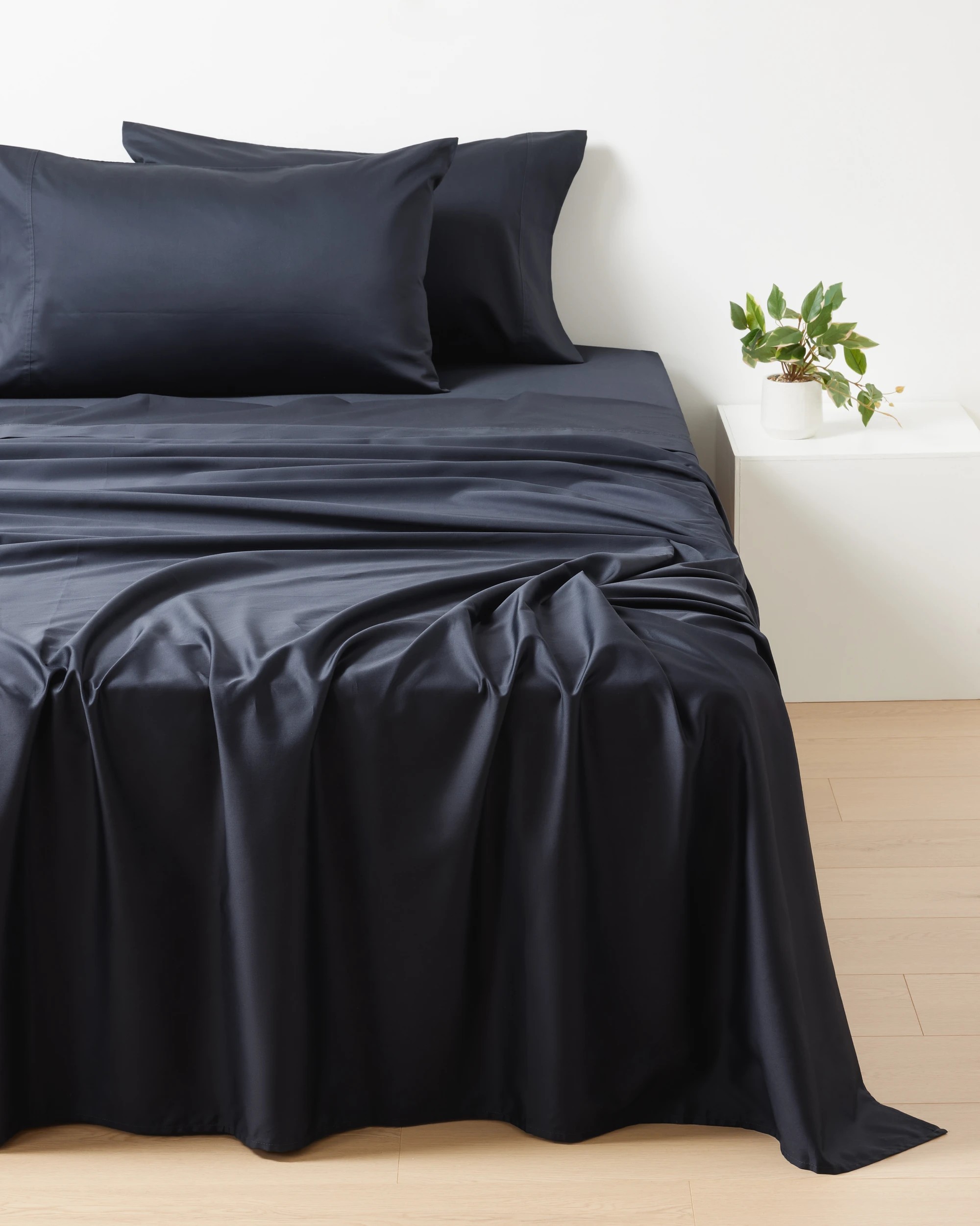 2 500 Thread Count Cotton Sheet Set - King Bed, Anthracite, 2 of 9