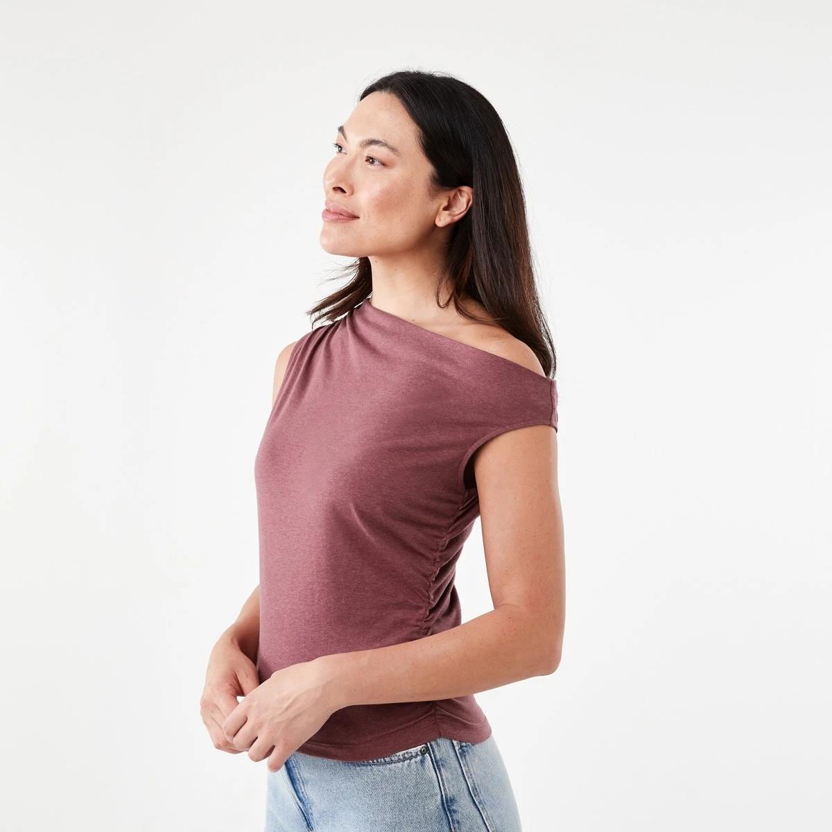2 Short Sleeve Ruched Detail Top Berry, 2 of 6