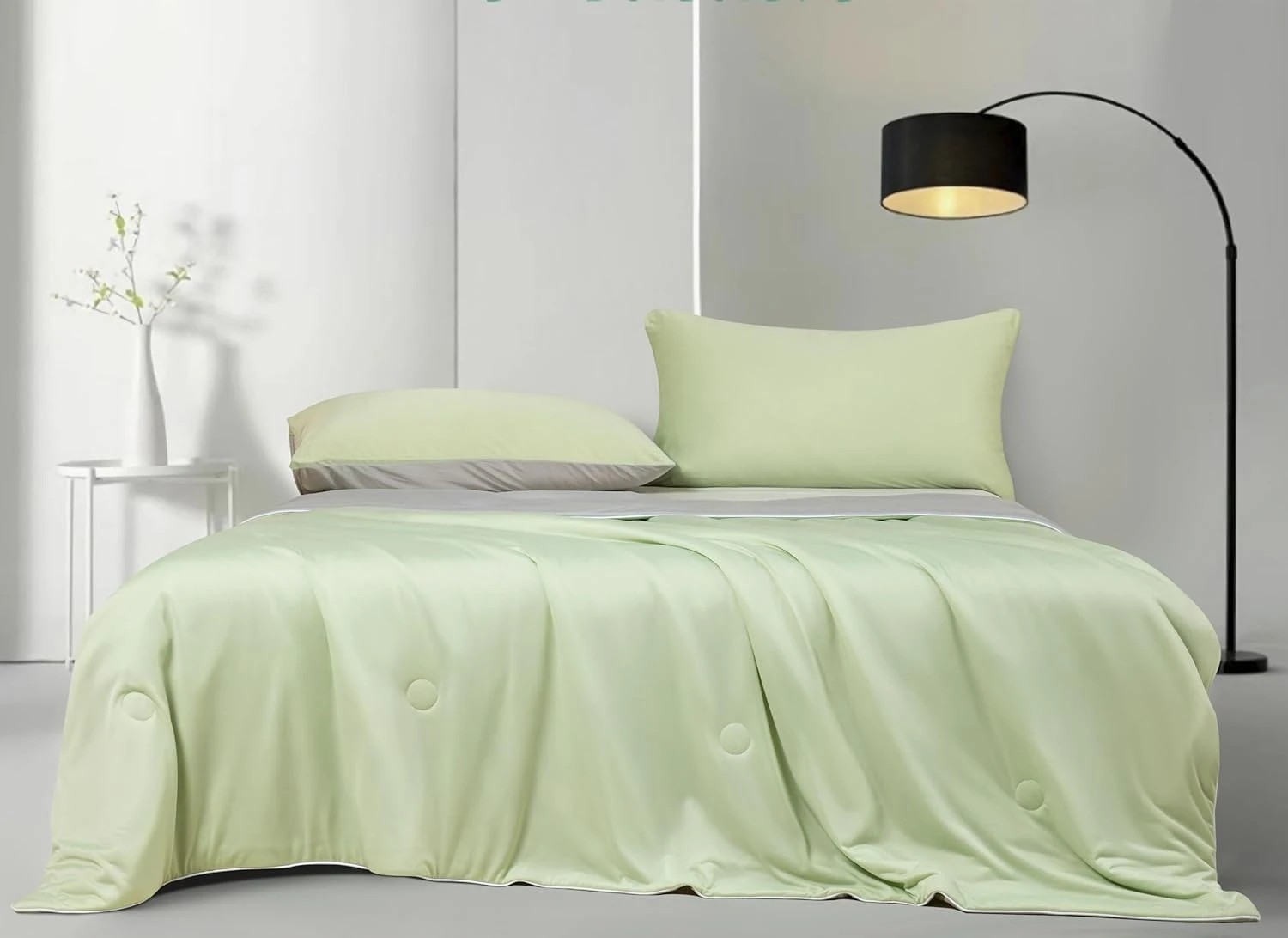1 Gioia Casa Reversible Comforter Cooling Lightweight Breathable - Single/Double - Green/Grey, 1 of 6