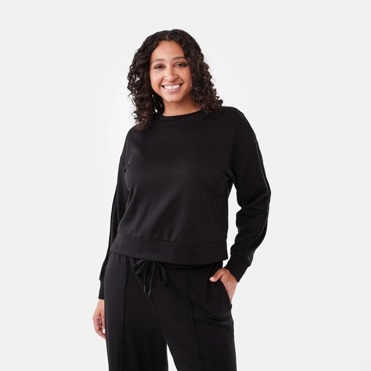 1 Soft Touch Boxy Crew Sweatshirt Black, 1 of 6