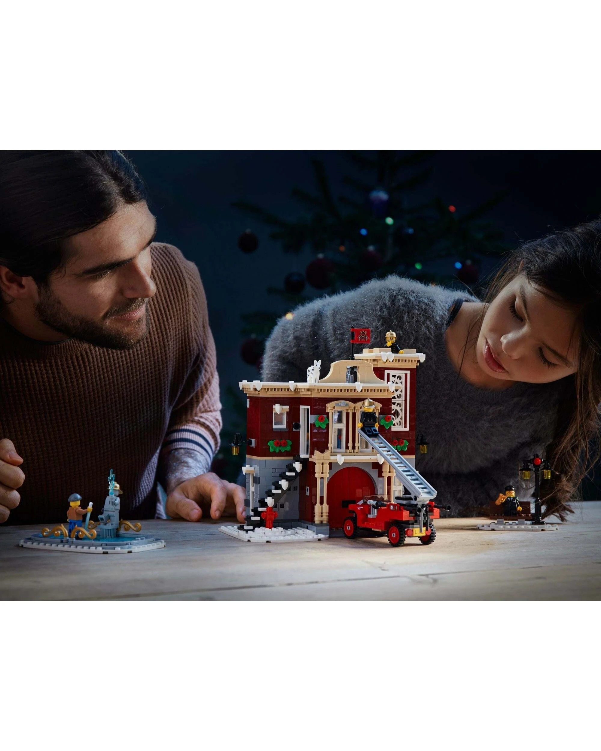 3 LEGO 10263 Winter Village Fire Station: Festive Holiday Set, 3 of 5
