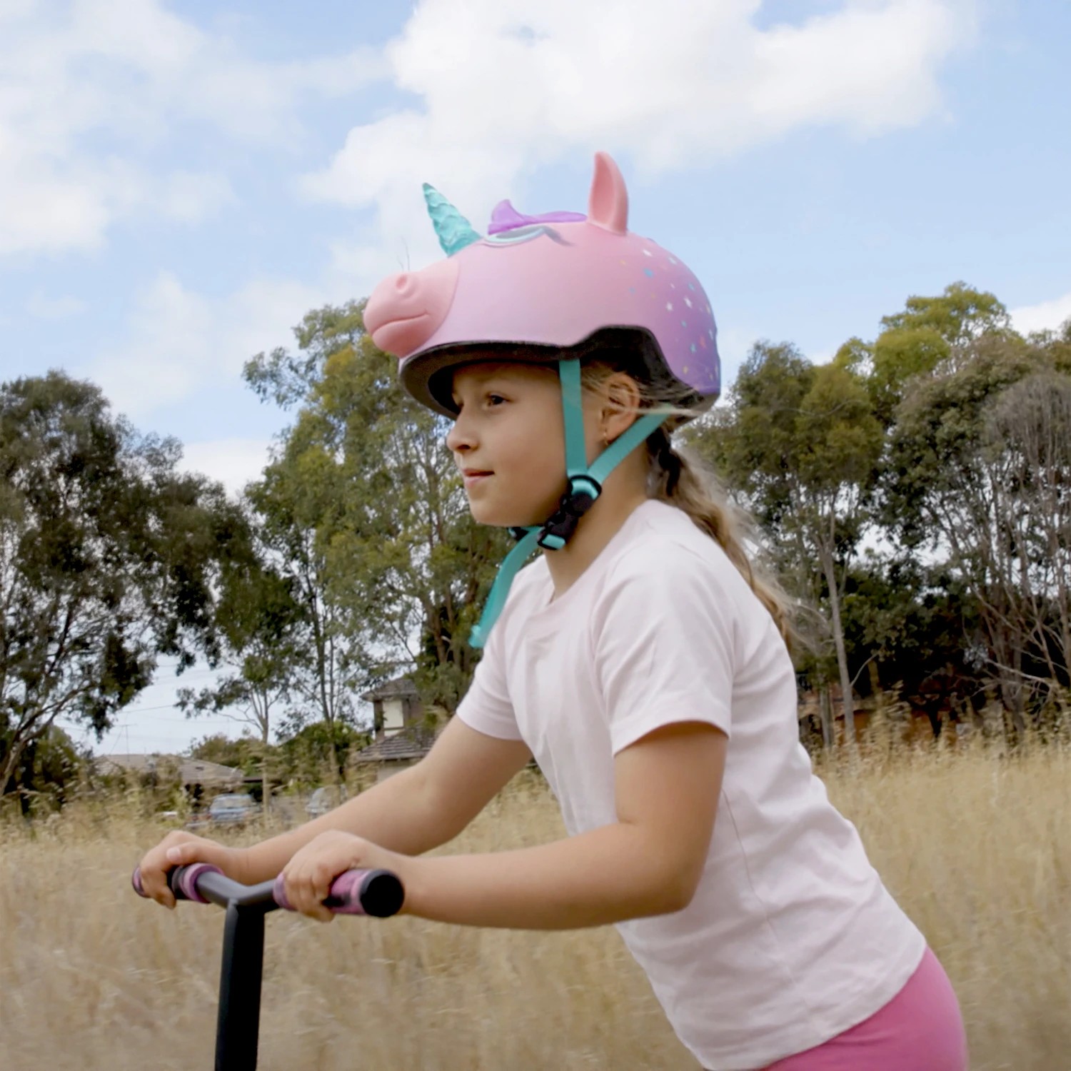 4 Unicorn Light Up 3D Helmet, 4 of 5