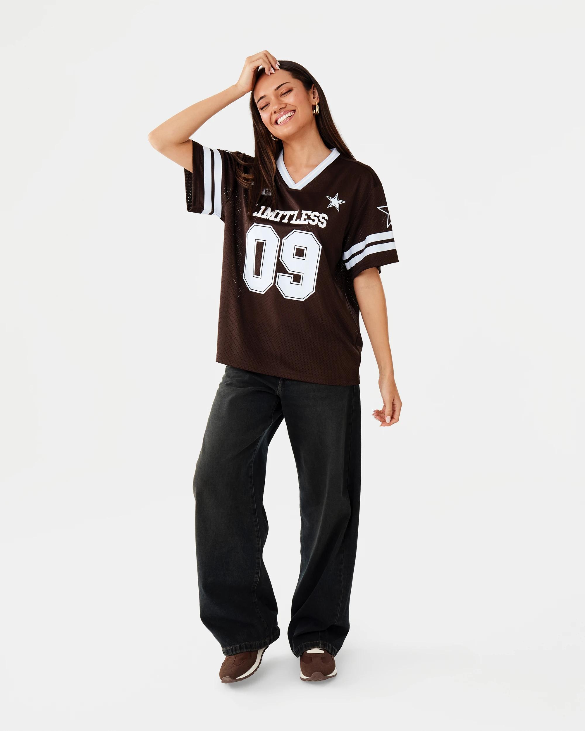 2 Short Sleeve Varsity Top Limitless, 2 of 10