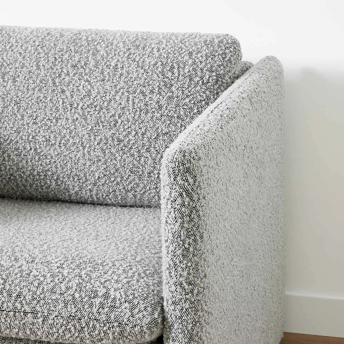 8 Henley Boucle Lounge, 8 of 10