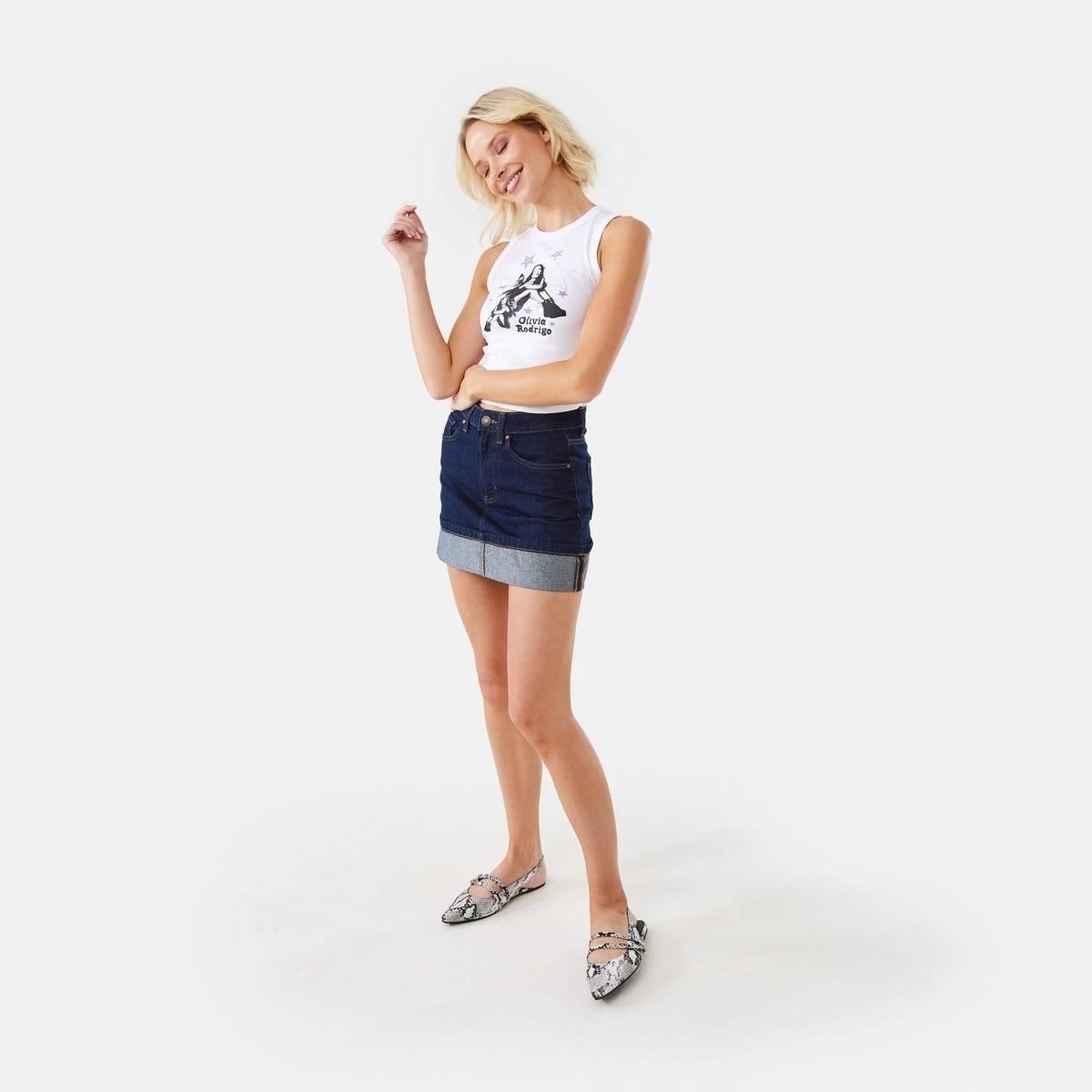 3 Olivia Rodrigo License Sleeveless Crop Tank OLIVIA RODRIGO WHITE, 3 of 7