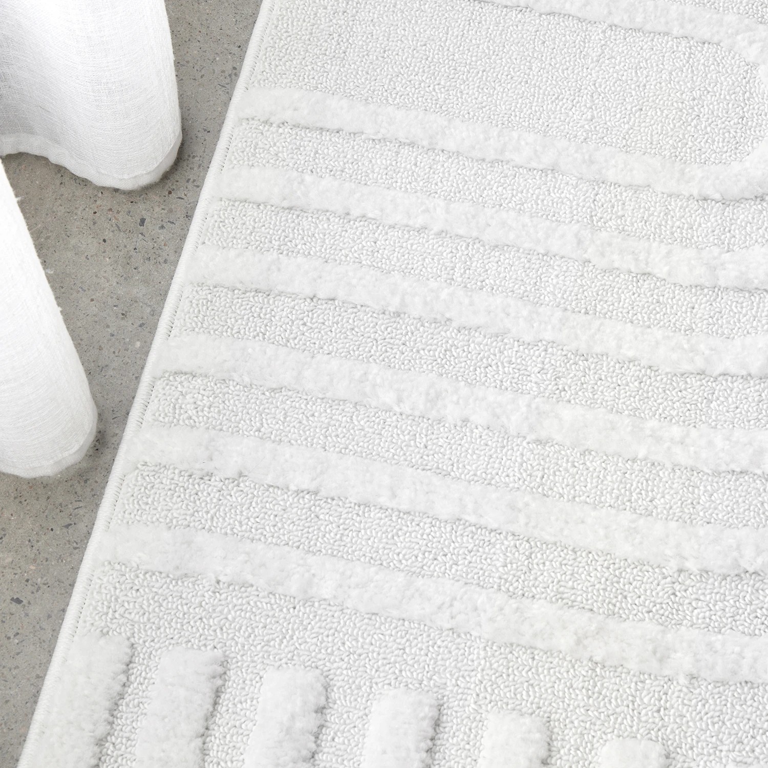7 Common Ground Rugs Safflower Dior 400x300cm - Extra Extra Large Pet Friendly Floor Rug - White, 7 of 7