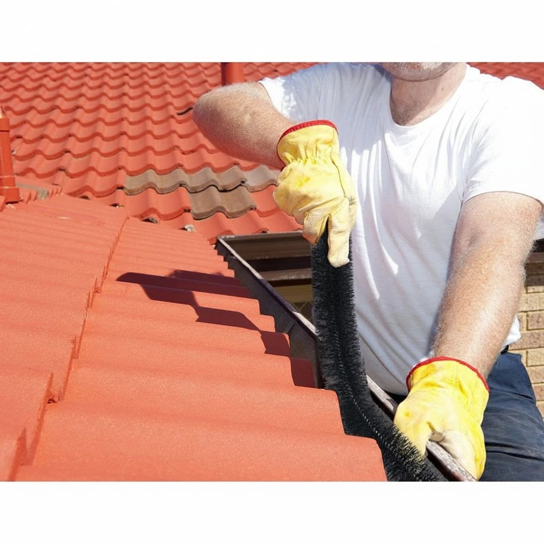 5 Gardeon Gutter Guard Brush 16M 92X10cm 18PCS - Black, 5 of 5