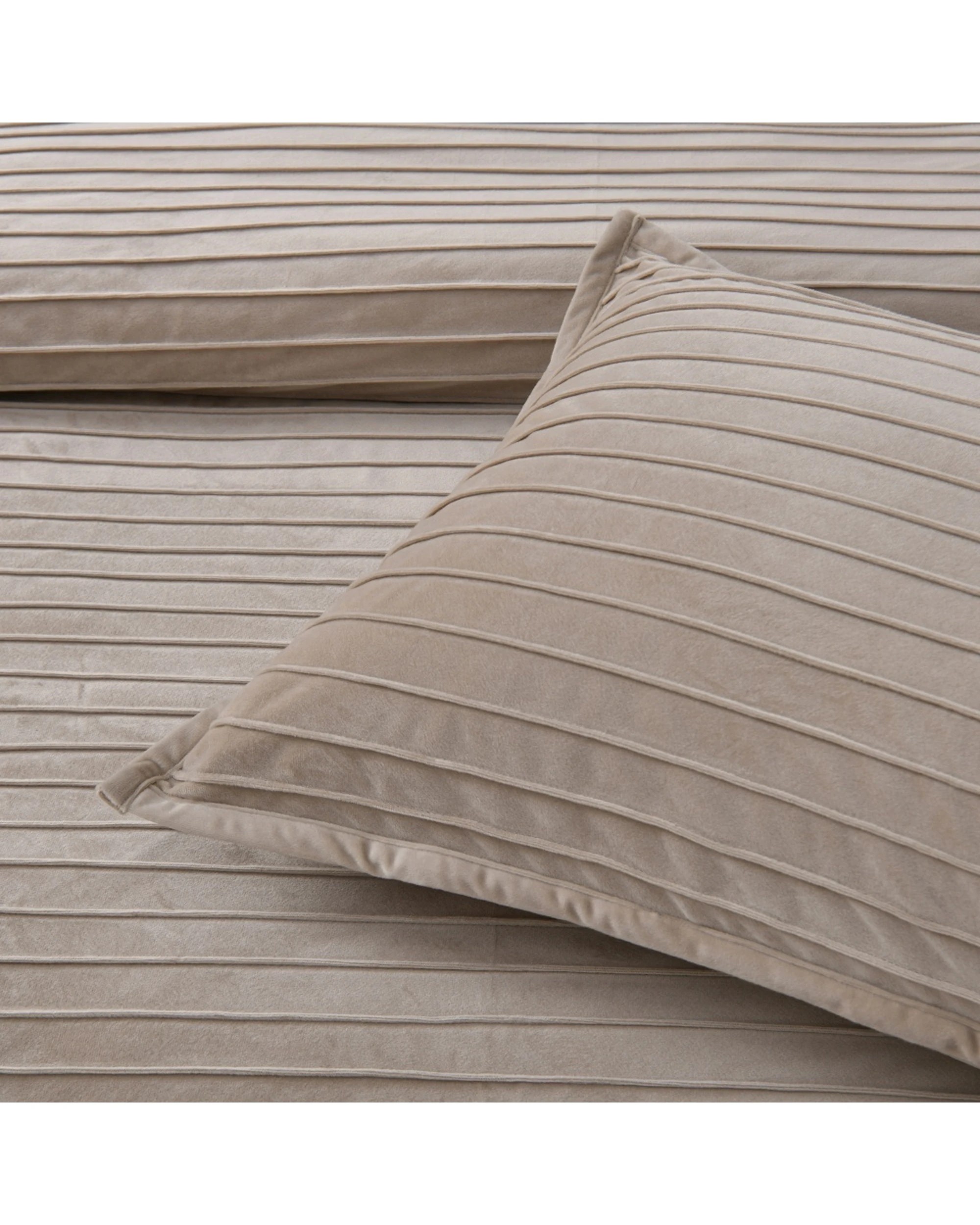 4 Bianca Saphira Velvet Ribbed Coverlet Set With Pillowcases - Super King Bed - Beige, 4 of 4